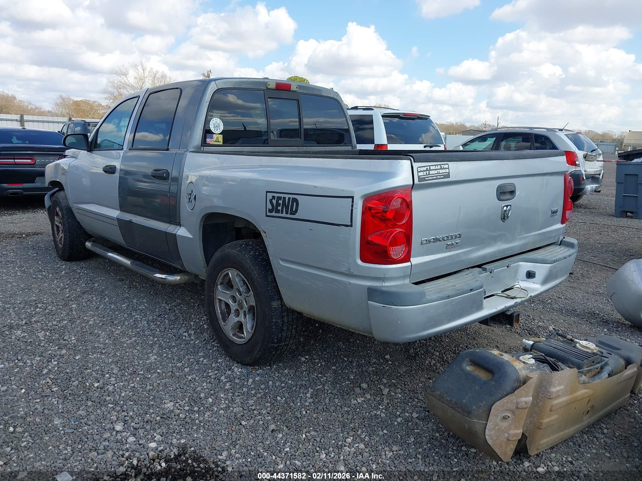 2007 Dodge Dakota Slt Серебряный vin: 1D7HE48P67S151183