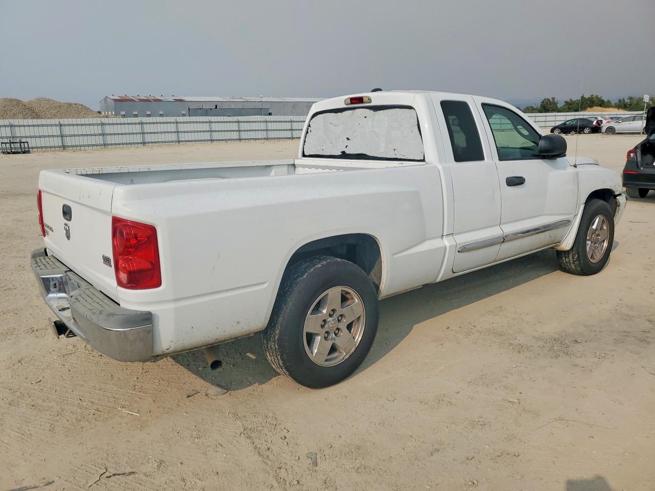 2005 Dodge Dakota Laramie Белый vin: 1D7HE52N25S256412
