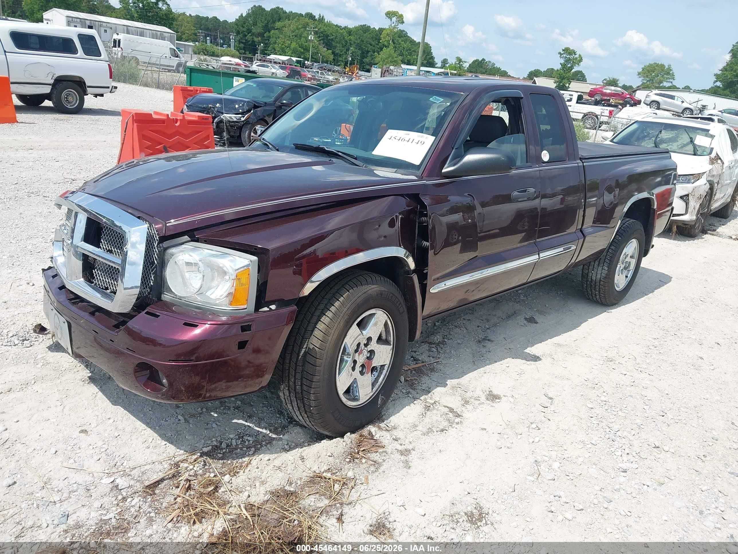 2005 Dodge Dakota Laramie Burgundy vin: 1D7HE52N65S106657