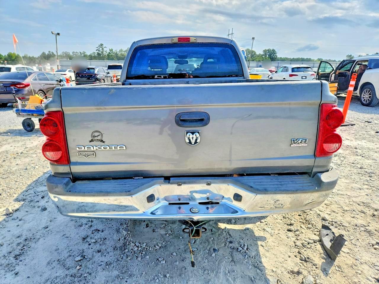 2005 Dodge Dakota Quad Laramie Gray vin: 1D7HE58N15S133093