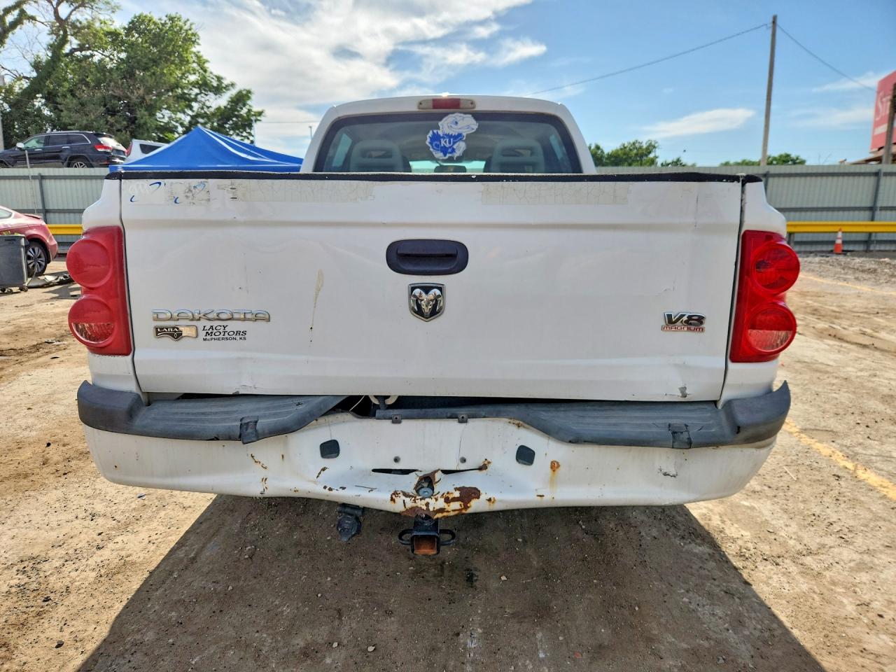 2005 Dodge Dakota Quad Laramie White vin: 1D7HE58N75S138556