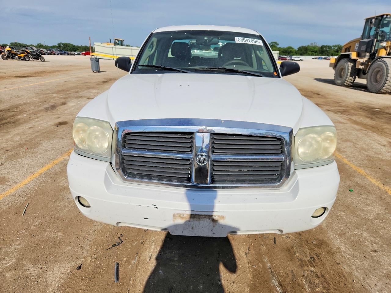 2005 Dodge Dakota Quad Laramie White vin: 1D7HE58N75S138556