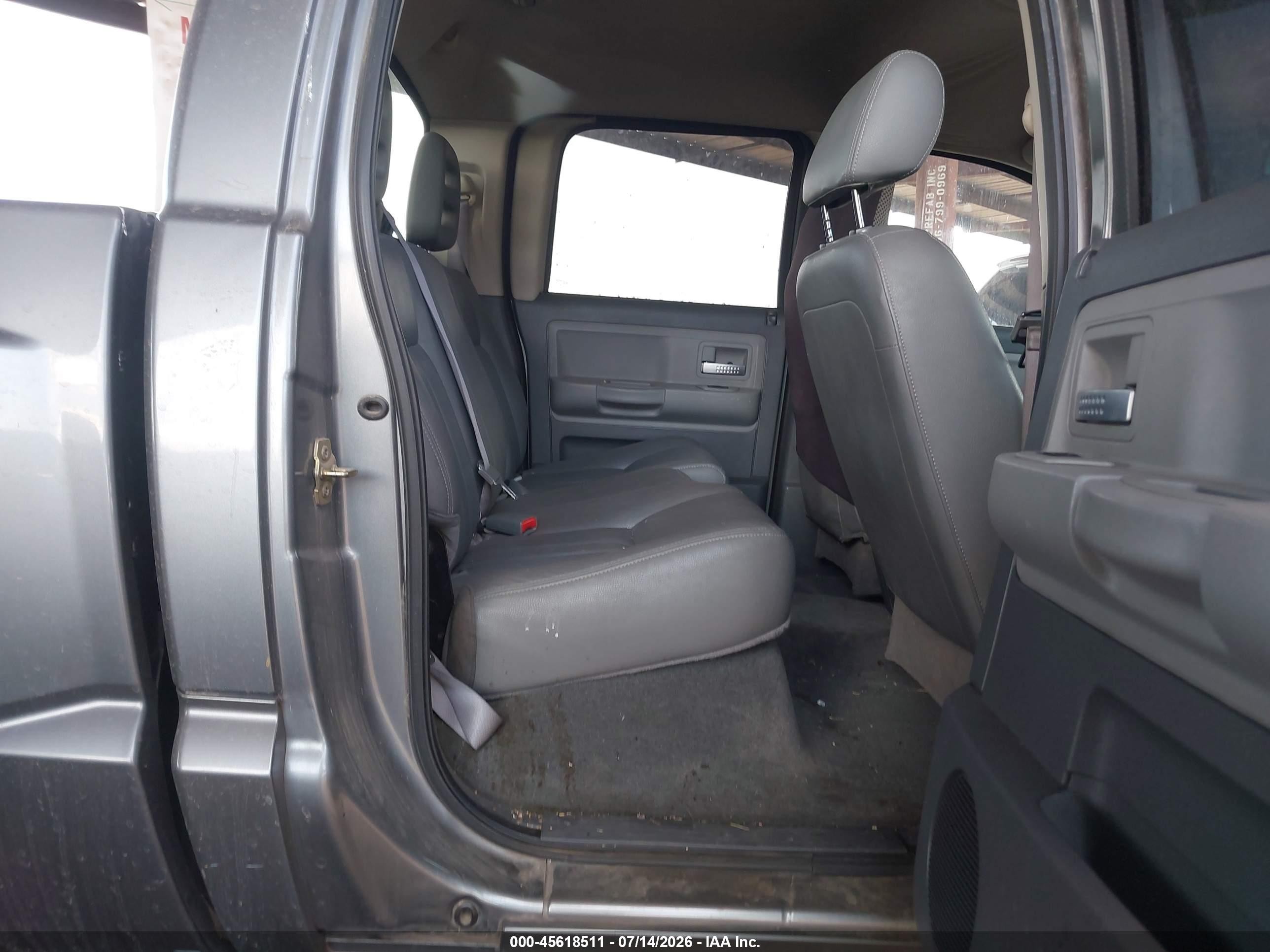 2005 Dodge Dakota Laramie Gray vin: 1D7HE58NX5S163256
