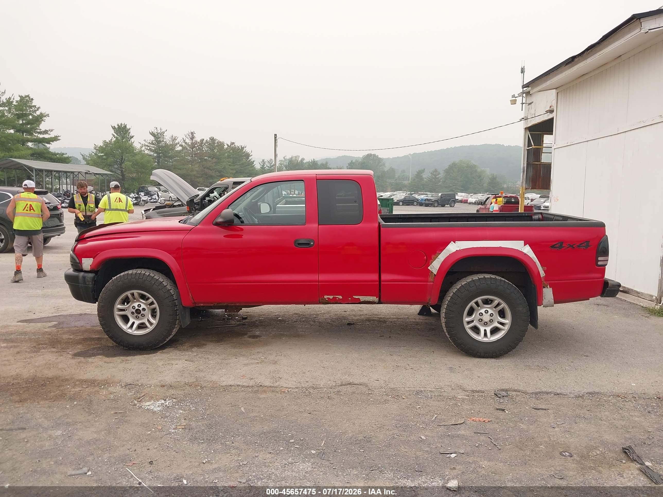 2004 Dodge Dakota   Red vin: 1D7HG12K44S704608