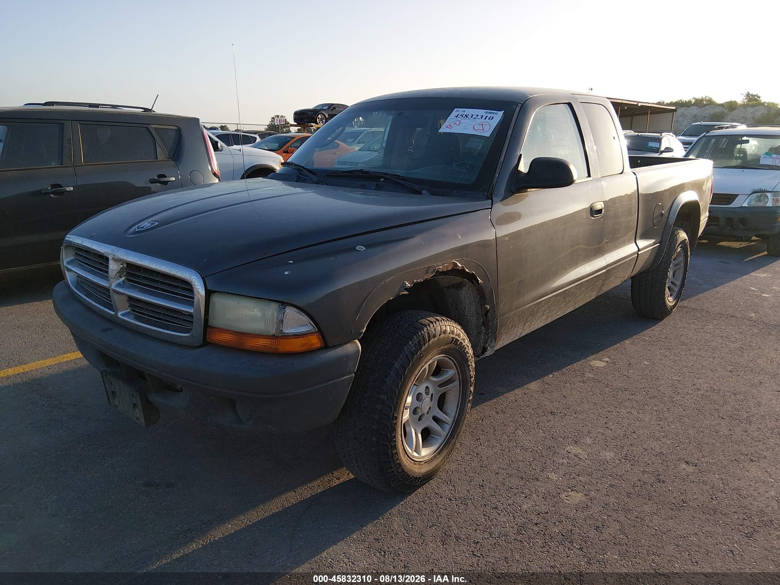 2004 Dodge Dakota   Gray vin: 1D7HG12K74S664136