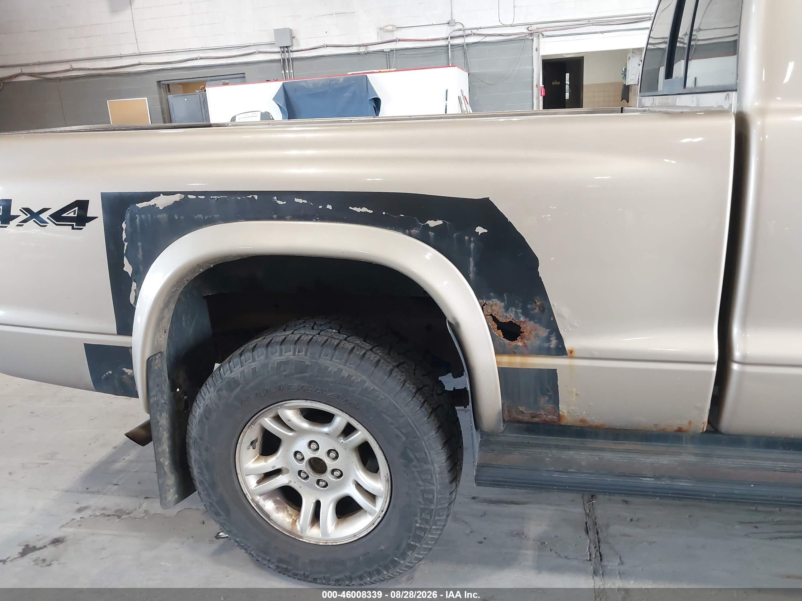 2003 Dodge Dakota   Beige vin: 1D7HG12X33S326047