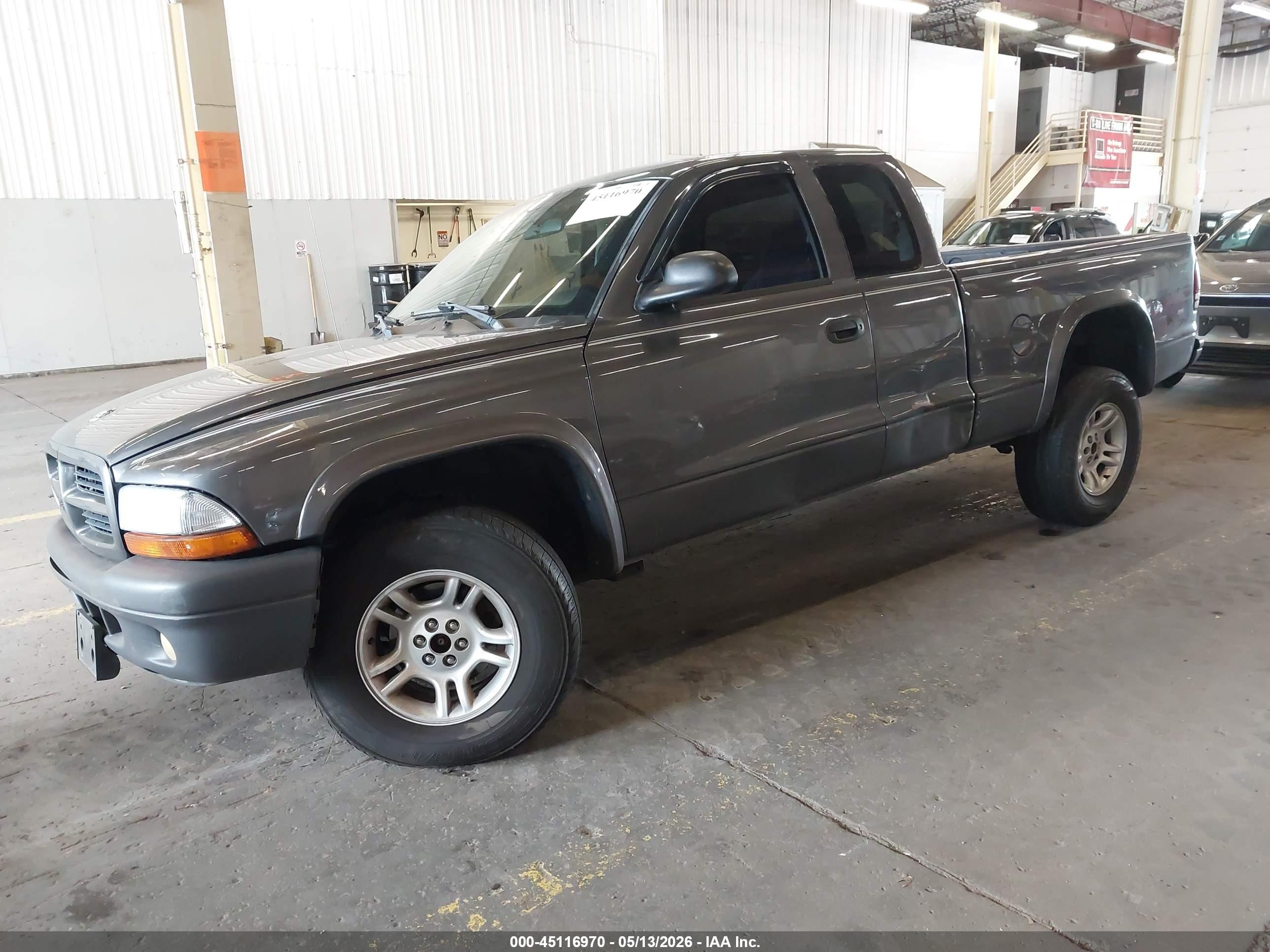 2003 Dodge Dakota   Серебряный vin: 1D7HG12X73S238148