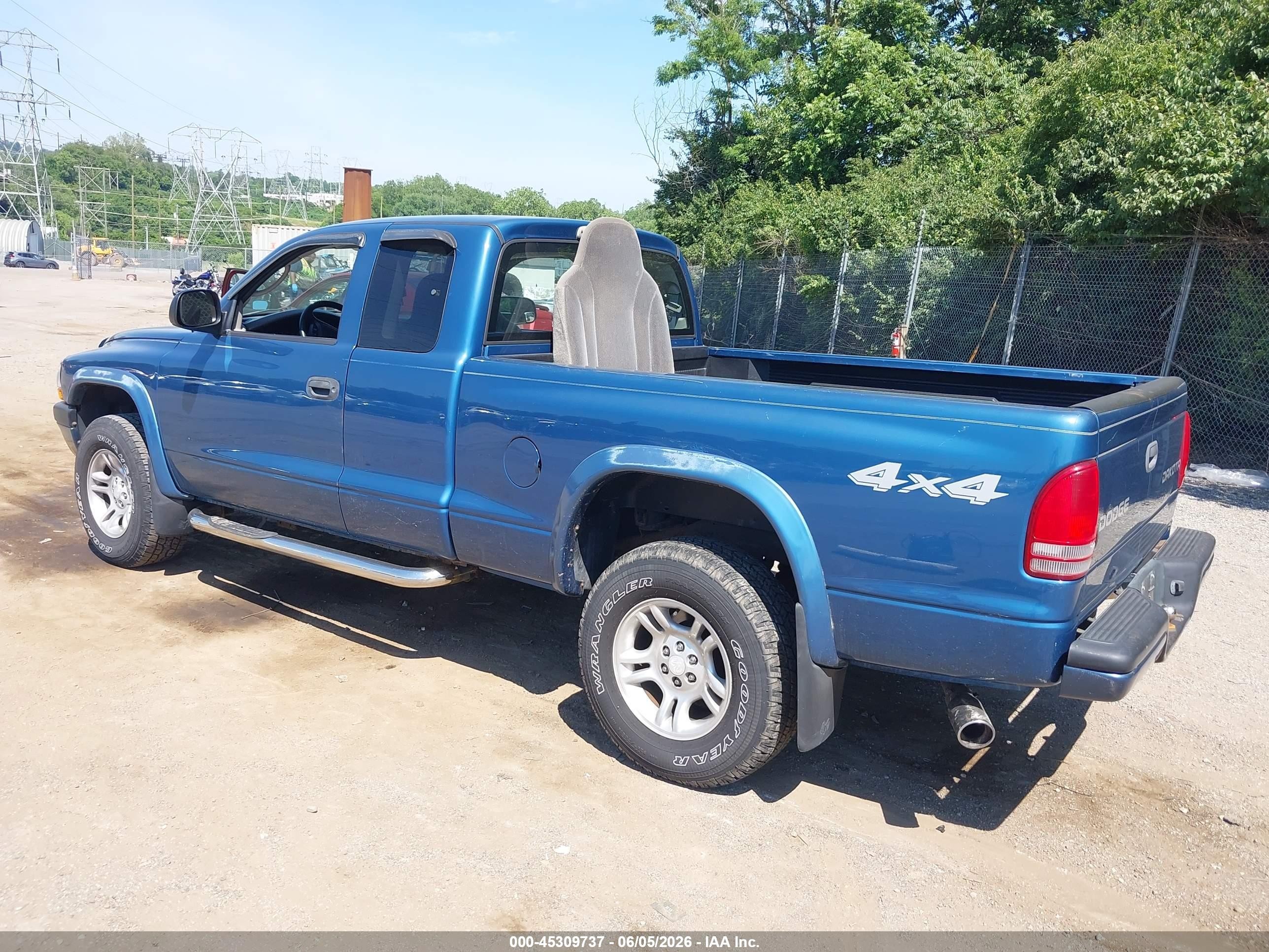 2004 Dodge Dakota Sport Light Blue vin: 1D7HG32N24S709506