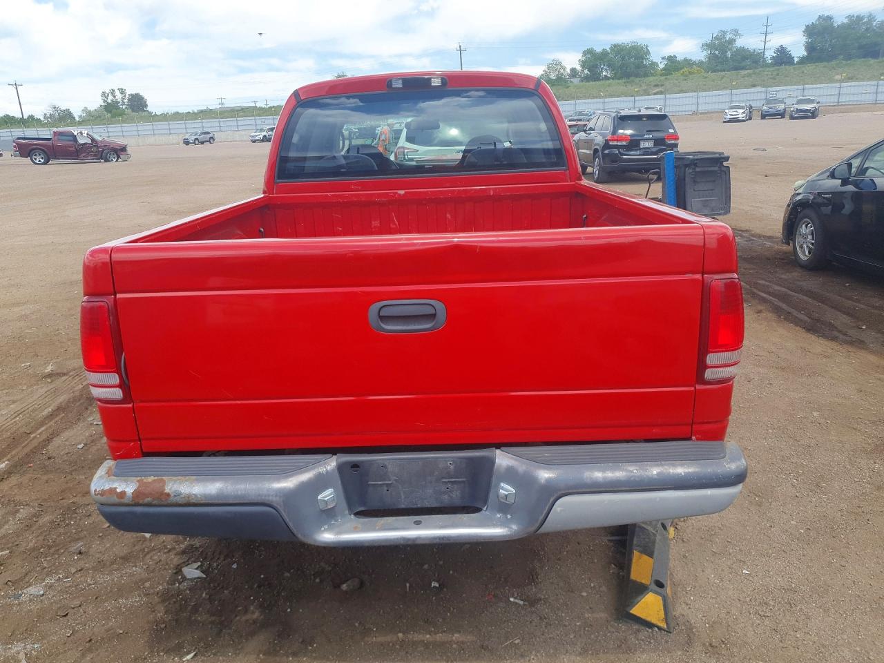 2003 Dodge Dakota Quad Sport Red vin: 1D7HG38X83S235276