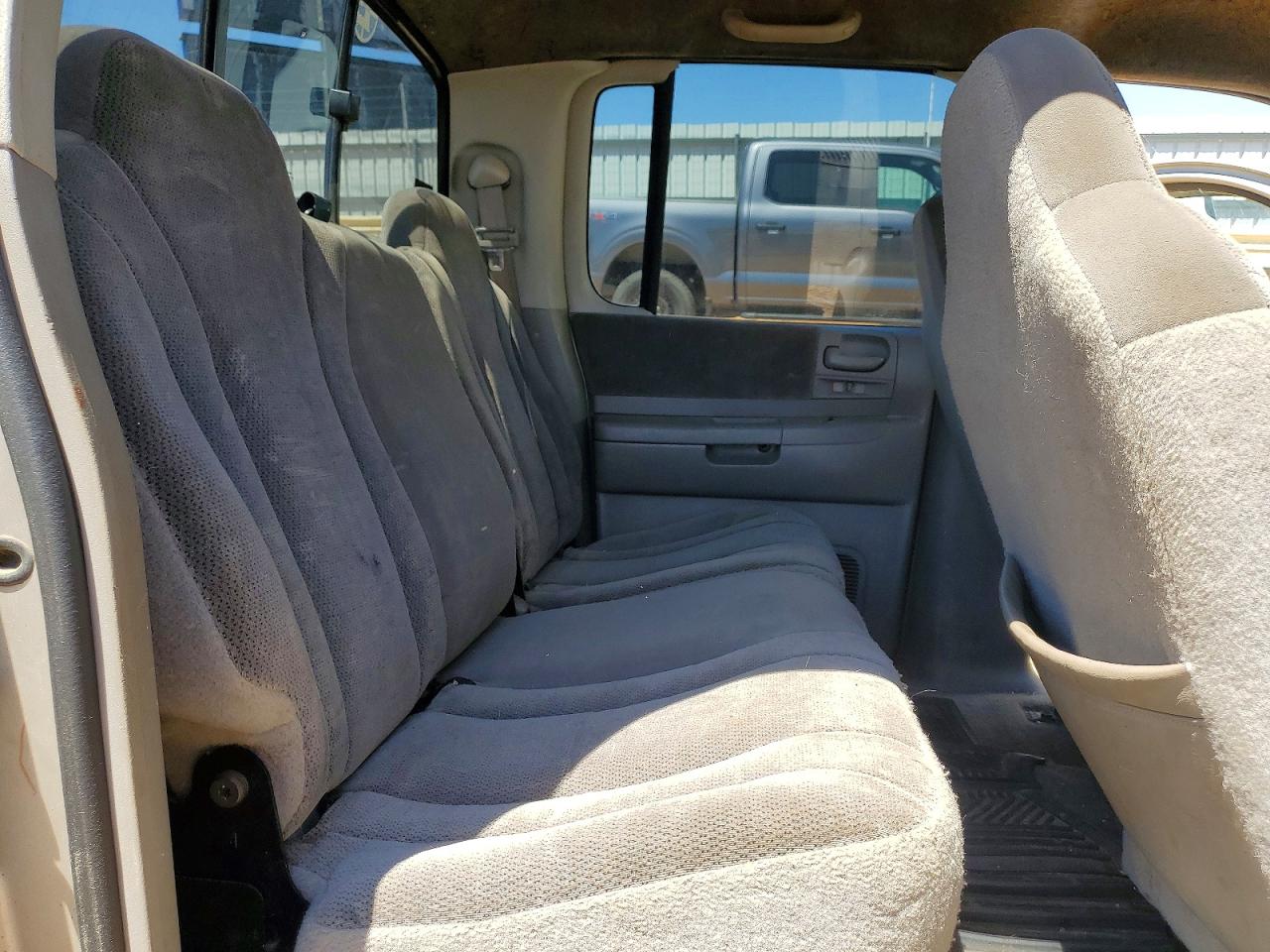 2004 Dodge Dakota Quad Slt Gold vin: 1D7HG48K64S739952