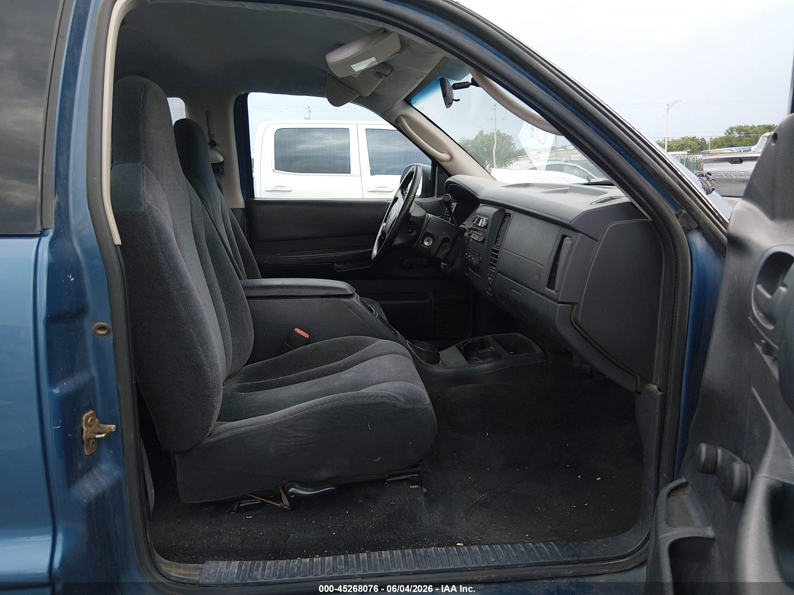 2003 Dodge Dakota   Синий vin: 1D7HL12X73S374310