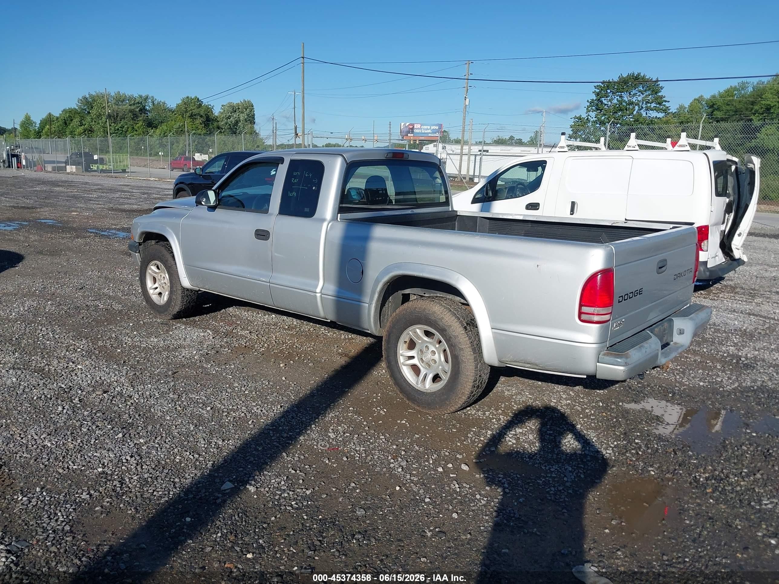 2003 Dodge Dakota Sport Серебряный vin: 1D7HL32NX3S123632