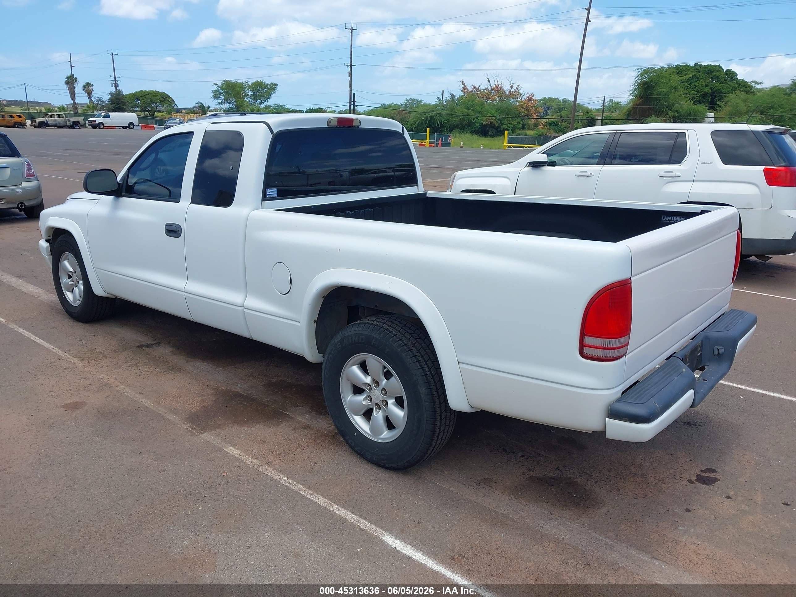 2003 Dodge Dakota Sport White vin: 1D7HL32X83S184298
