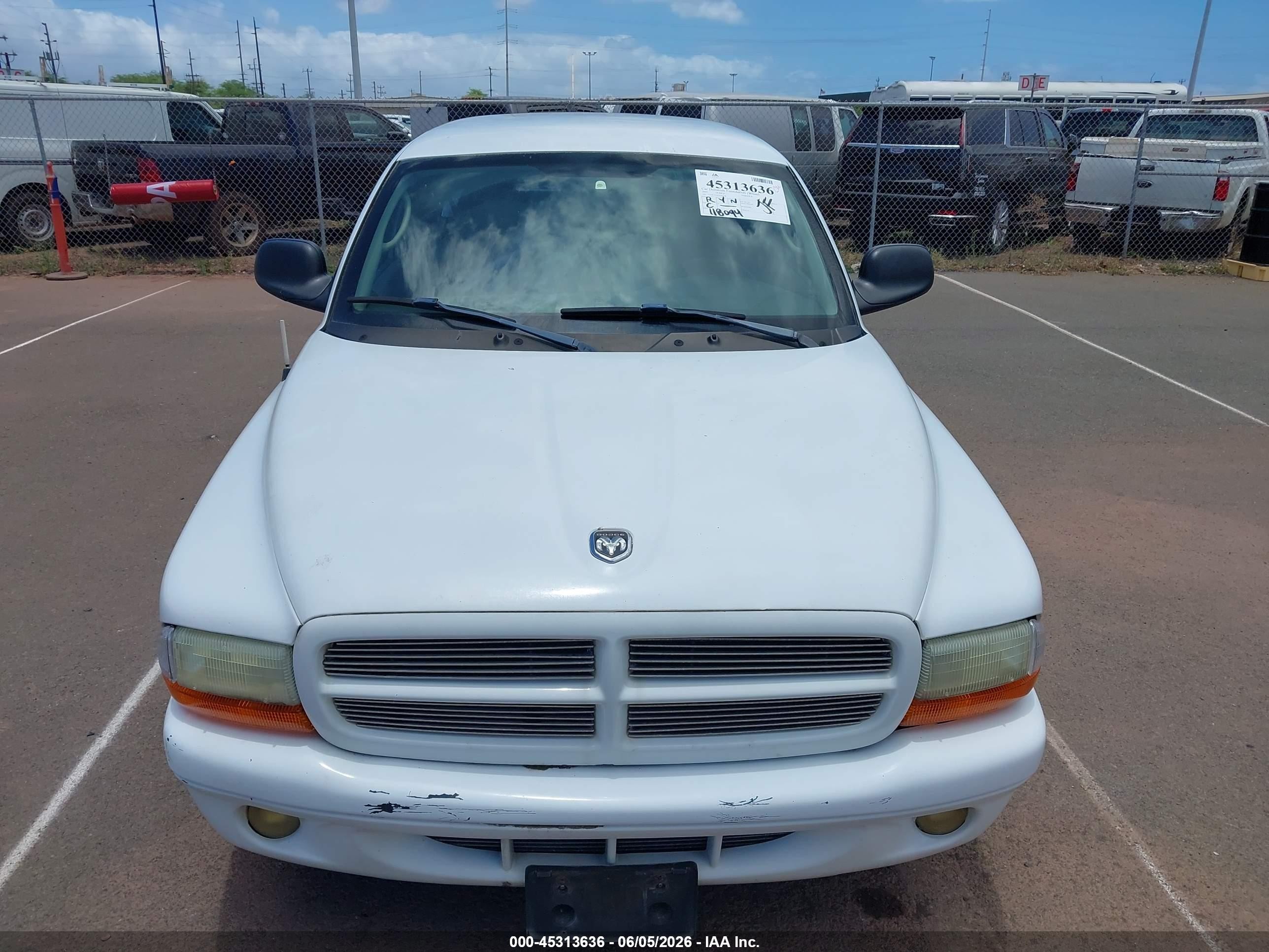 2003 Dodge Dakota Sport White vin: 1D7HL32X83S184298
