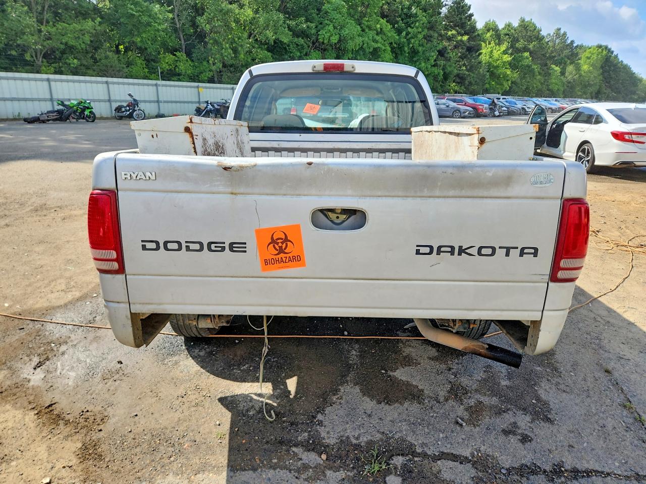 2004 Dodge Dakota Quad Sport Silver vin: 1D7HL38K94S734007