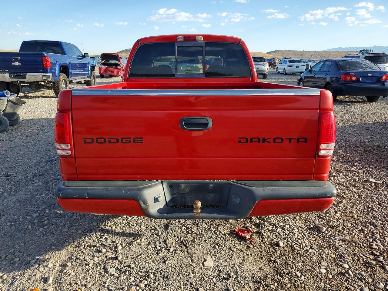 2003 Dodge Dakota Quad Sport Red vin: 1D7HL38XX3S126345