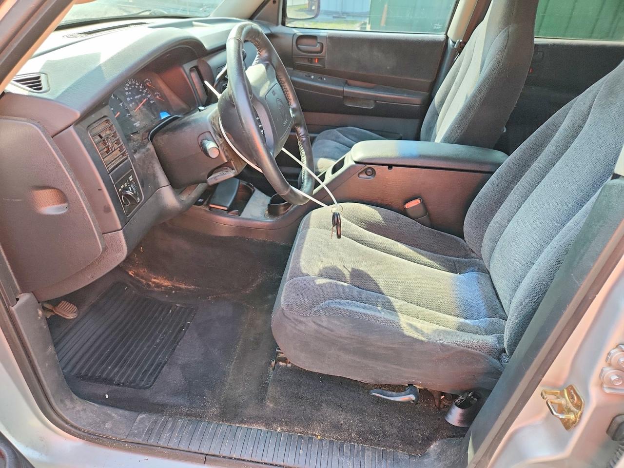 2004 Dodge Dakota Quad Slt Silver vin: 1D7HL48NX4S579337
