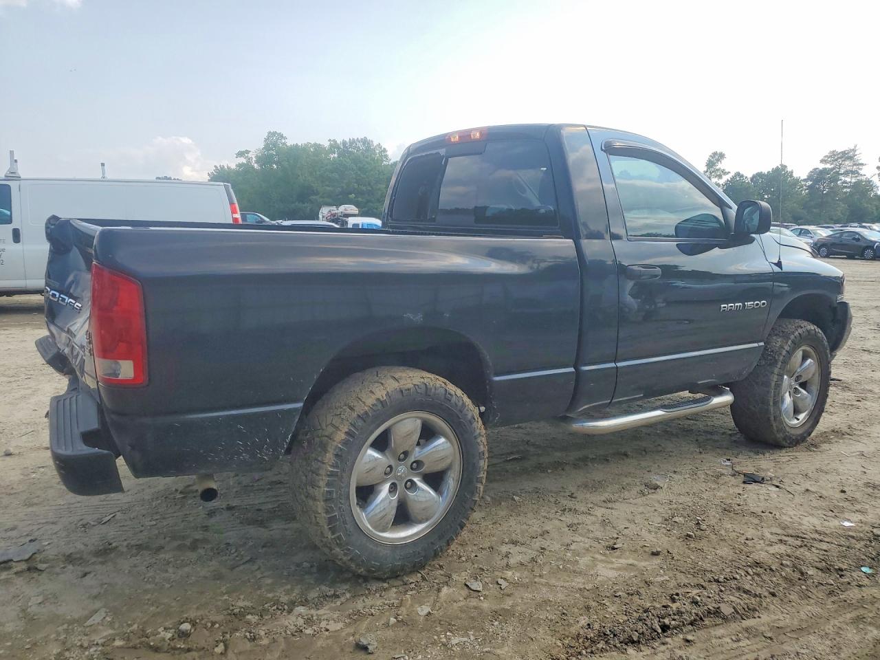 2003 Dodge Ram 1500 St Черный vin: 1D7HU16D33J643552