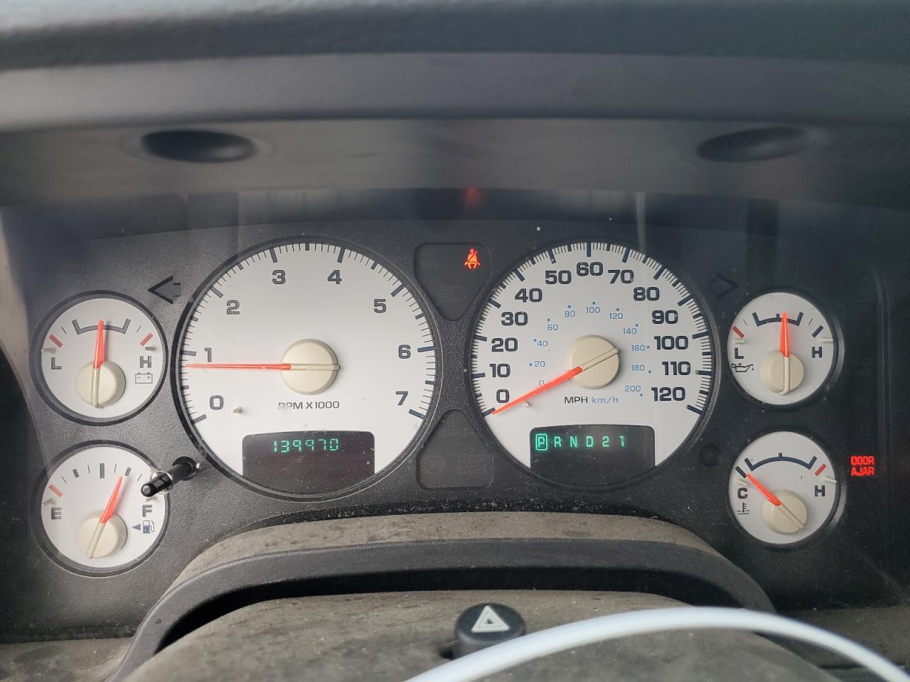 2004 Dodge Ram 1500 St Red vin: 1D7HU16D34J118380