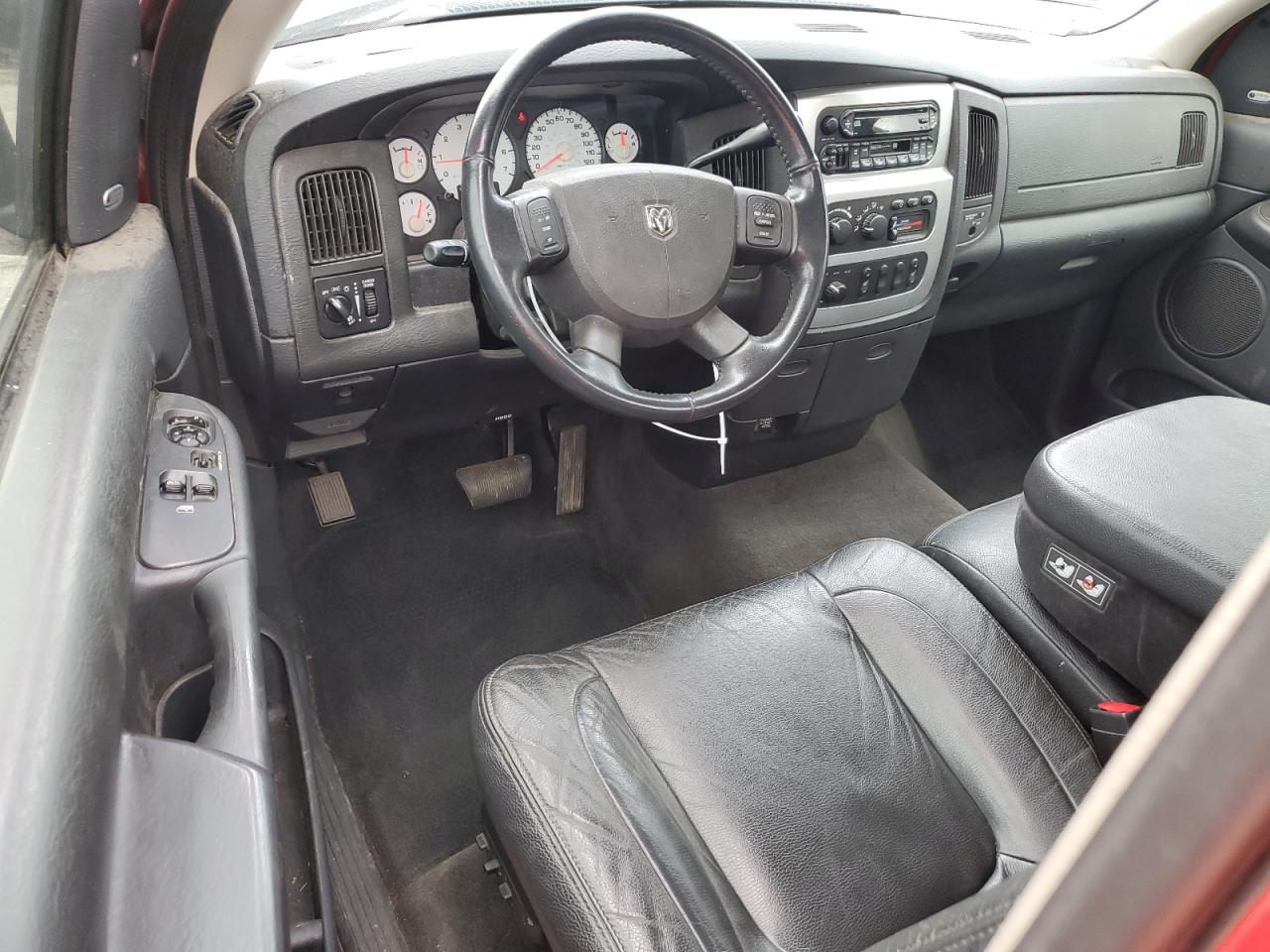 2004 Dodge Ram 1500 St Red vin: 1D7HU16D34J118380