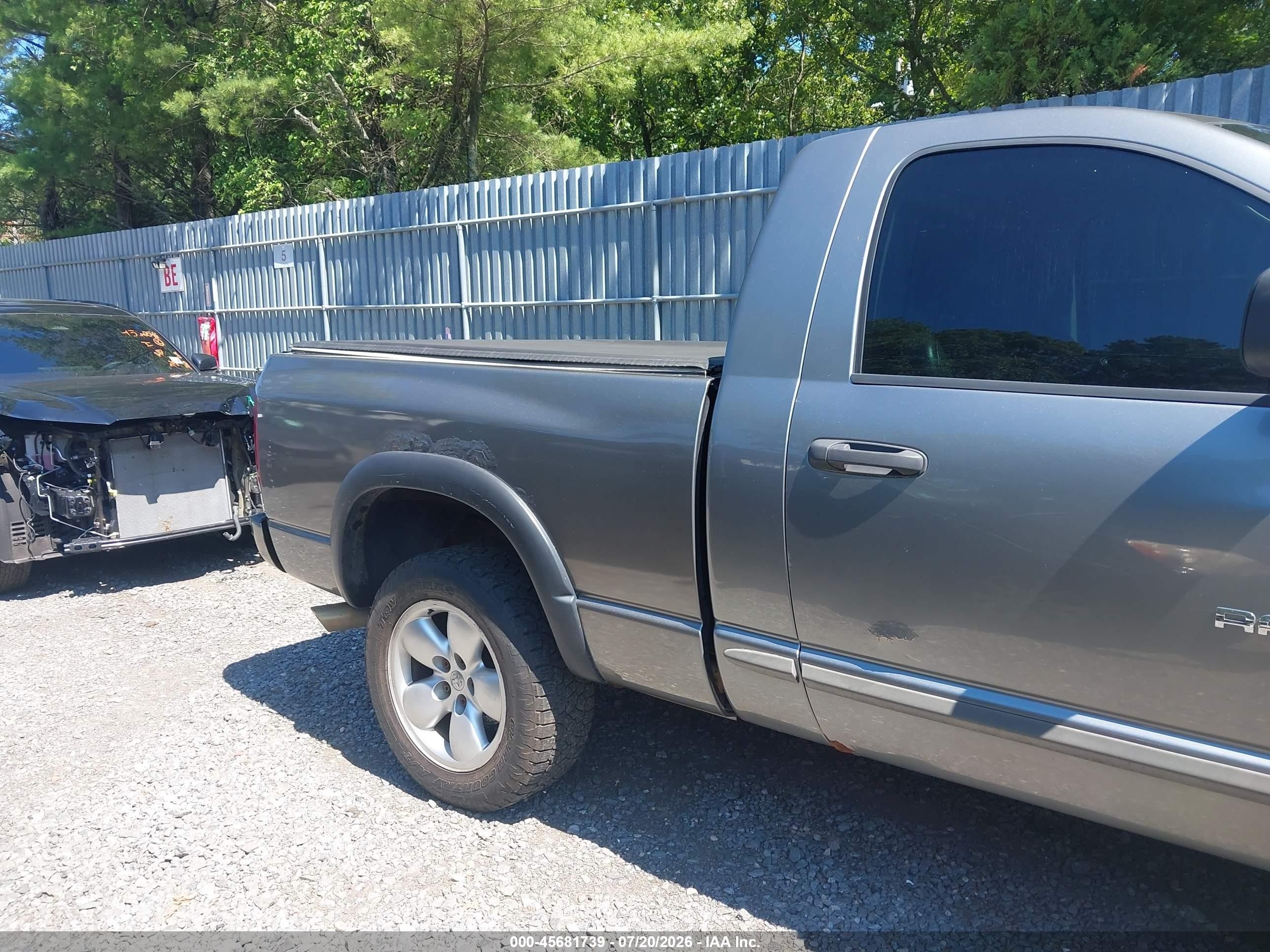 2005 Dodge Ram 1500 Slt/laramie Серый vin: 1D7HU16D35J544121