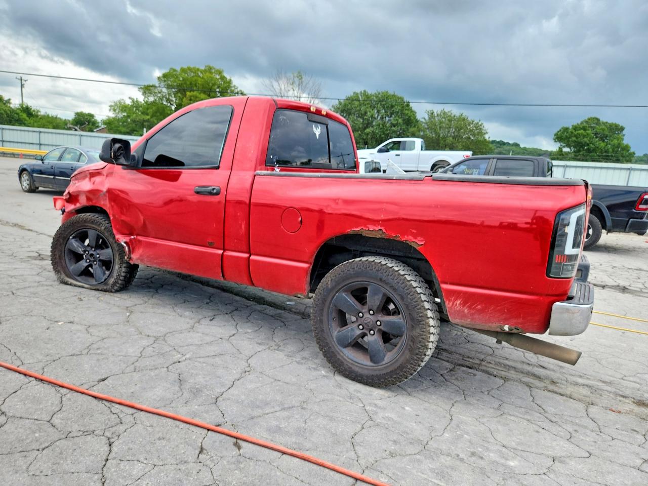 2005 Dodge Ram 1500 St Red vin: 1D7HU16D55J557792