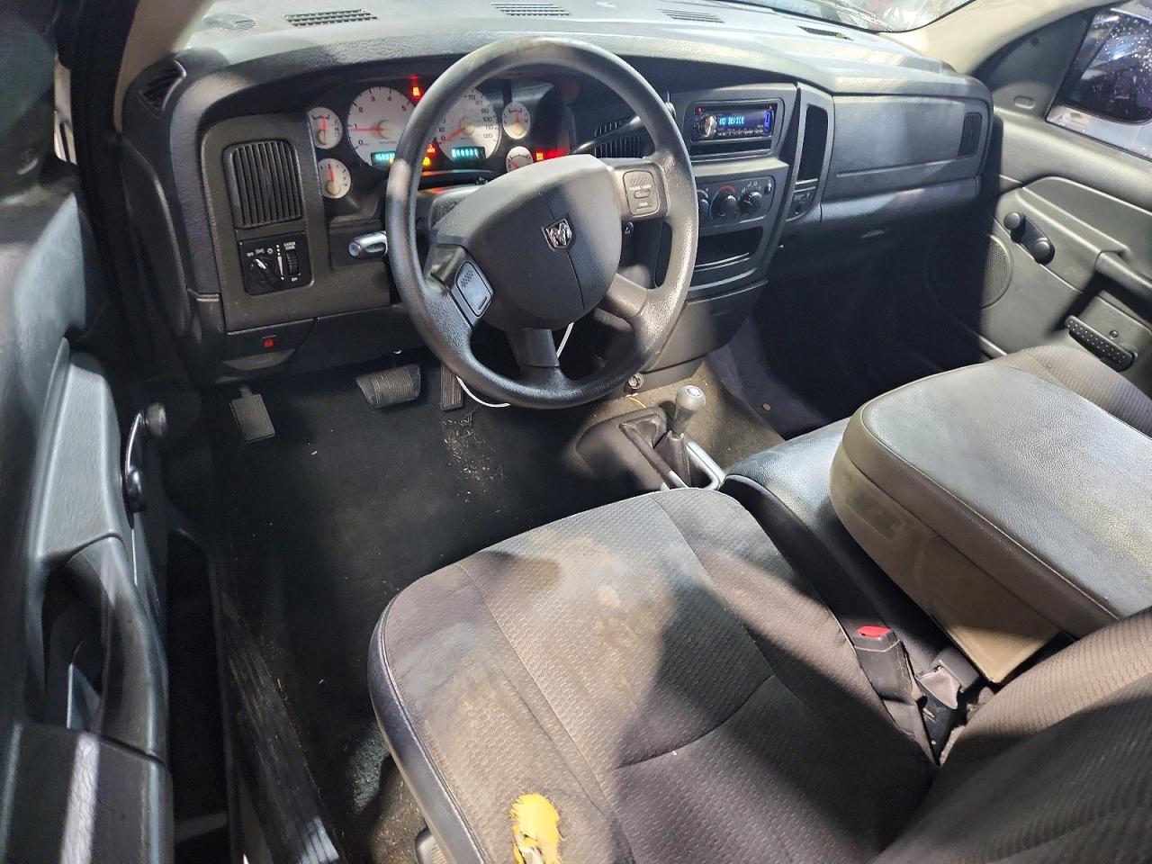 2005 Dodge Ram 1500 St Gray vin: 1D7HU16D85J613305
