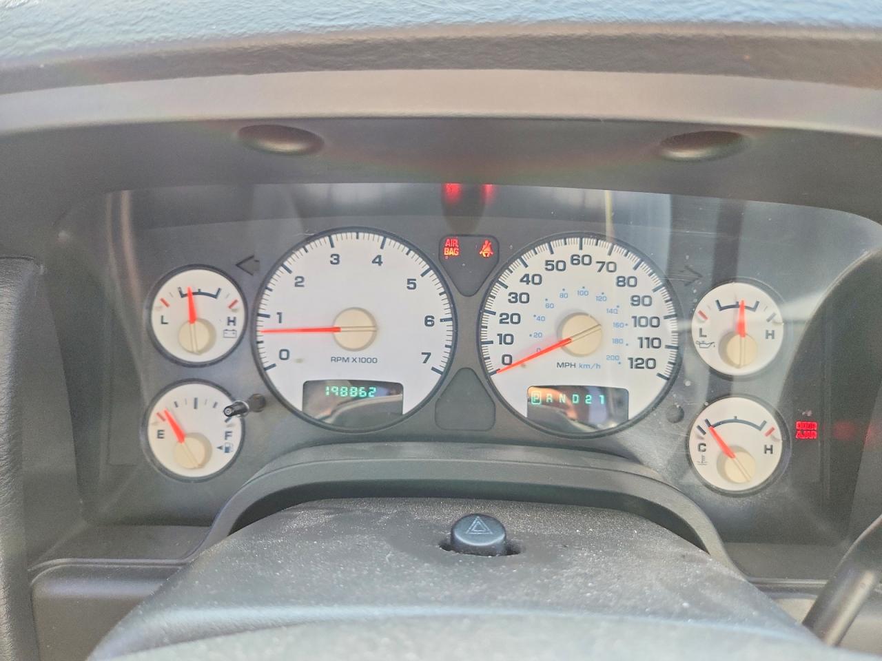 2004 Dodge Ram 1500 St Yellow vin: 1D7HU16D94J264976