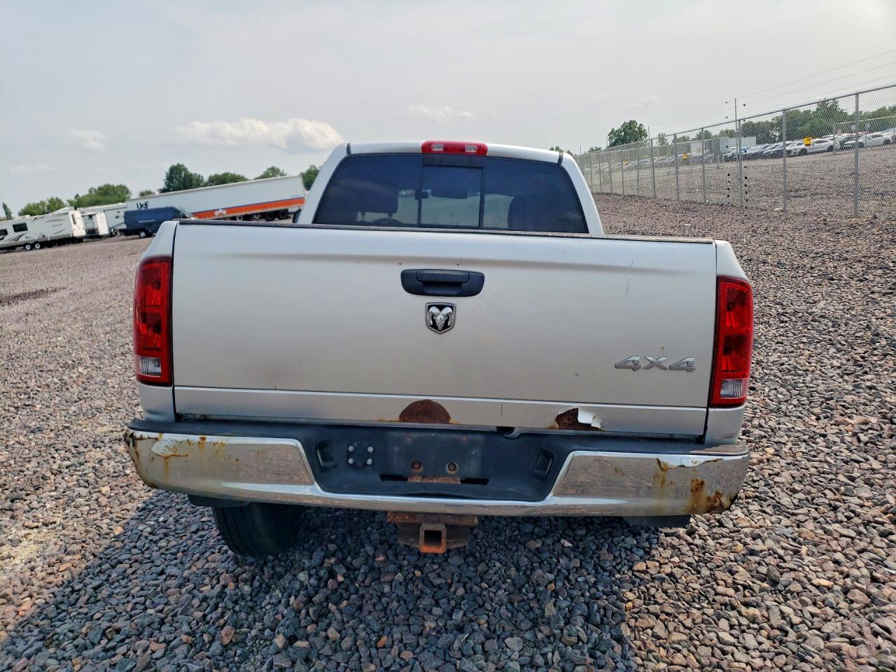 2005 Dodge Ram 1500 St Silver vin: 1D7HU16N85J652078