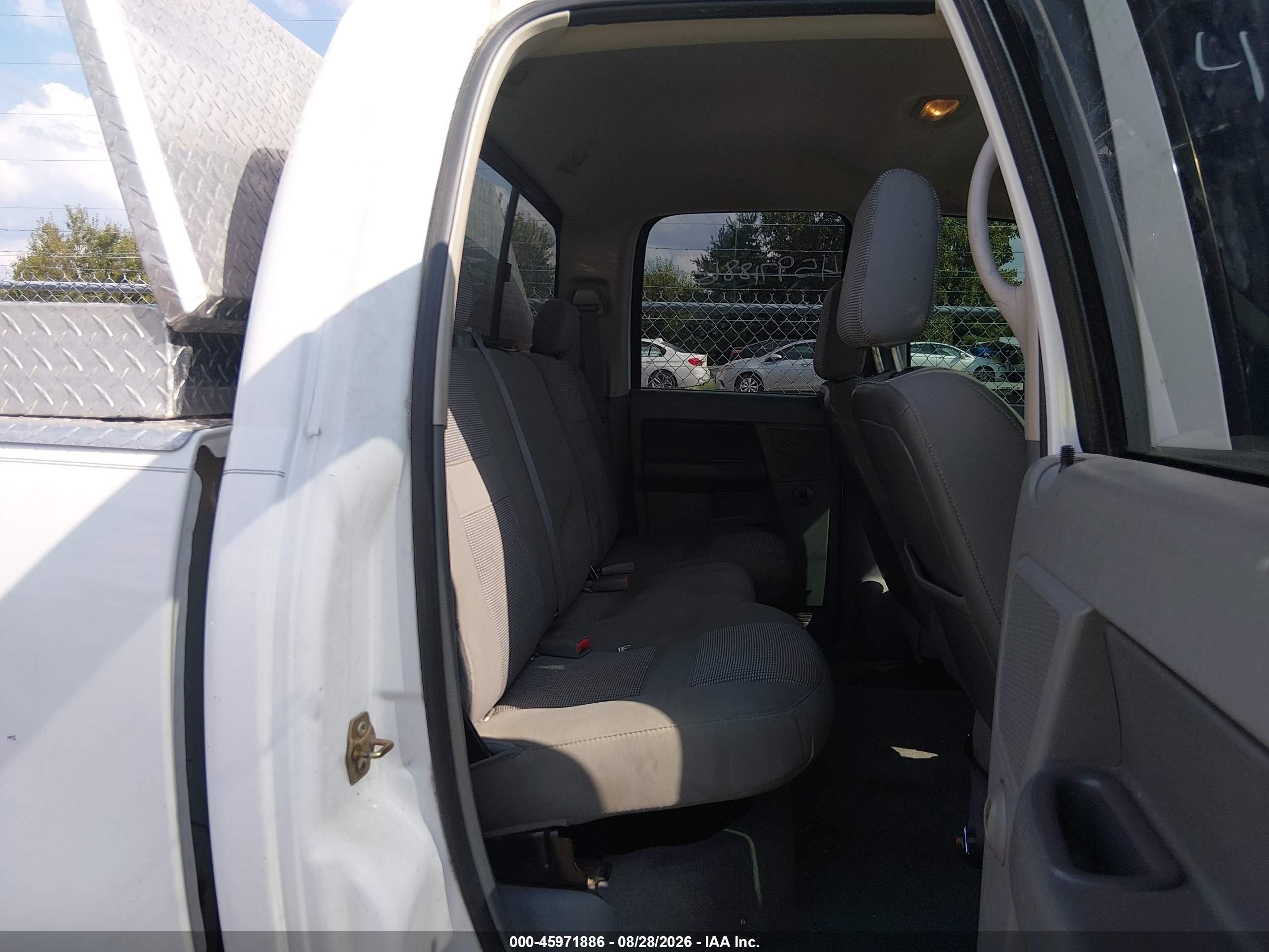 2006 Dodge Ram 1500 Slt/trx4 Off Road/sport White vin: 1D7HU18206J120943