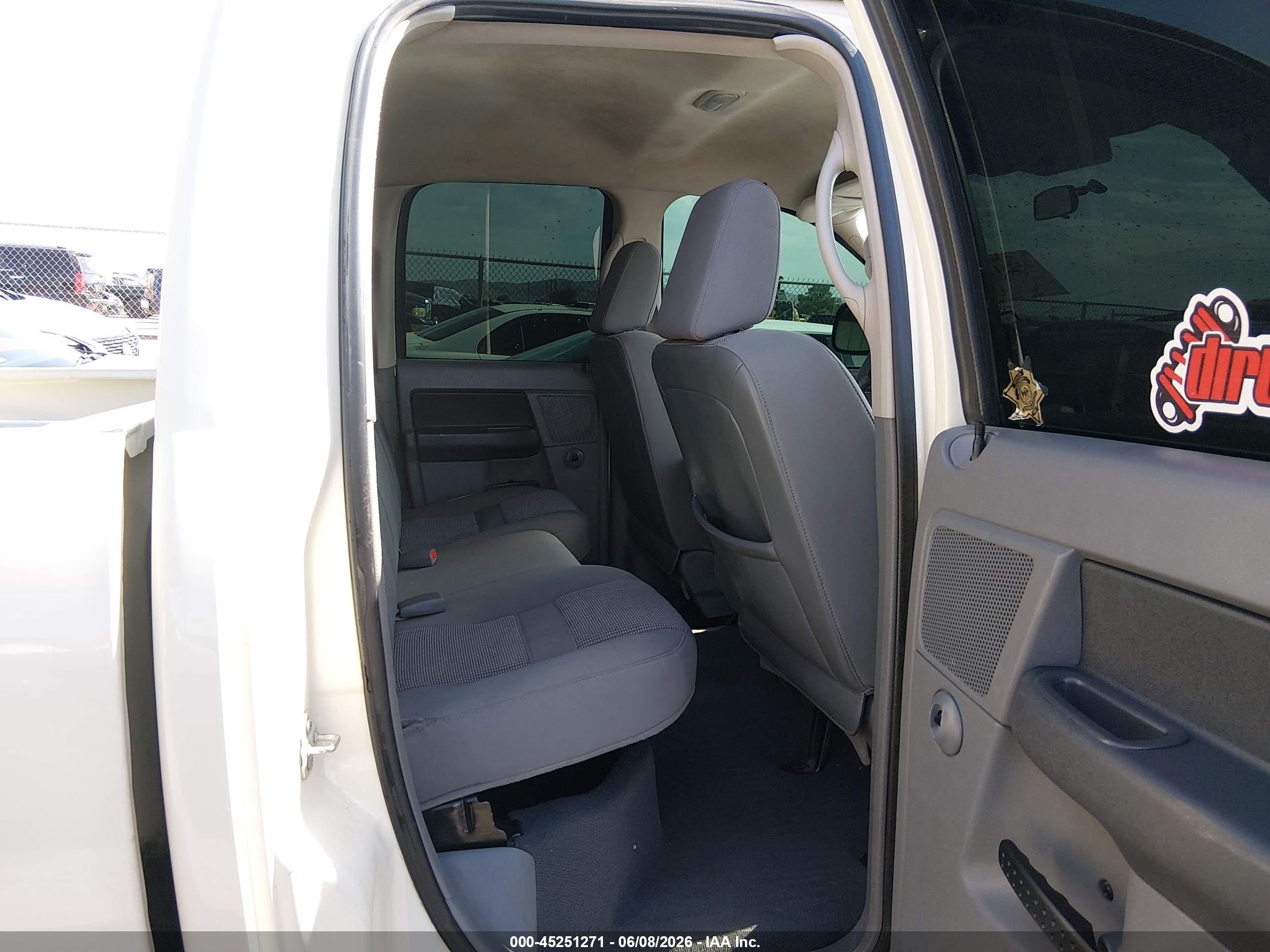 2008 Dodge Ram 1500 Slt White vin: 1D7HU18208J210421