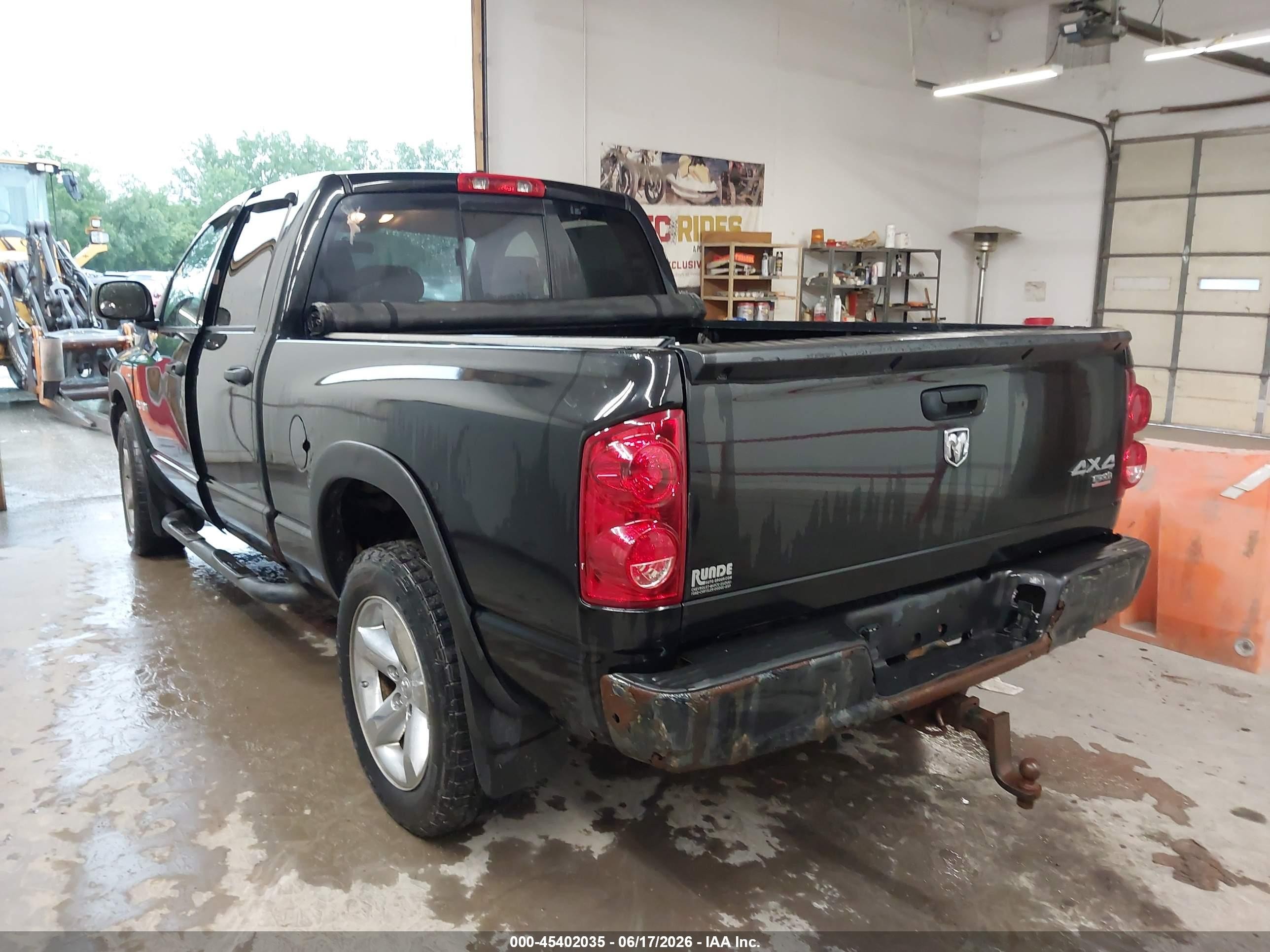 2008 Dodge Ram 1500 Slt Черный vin: 1D7HU18208S597708