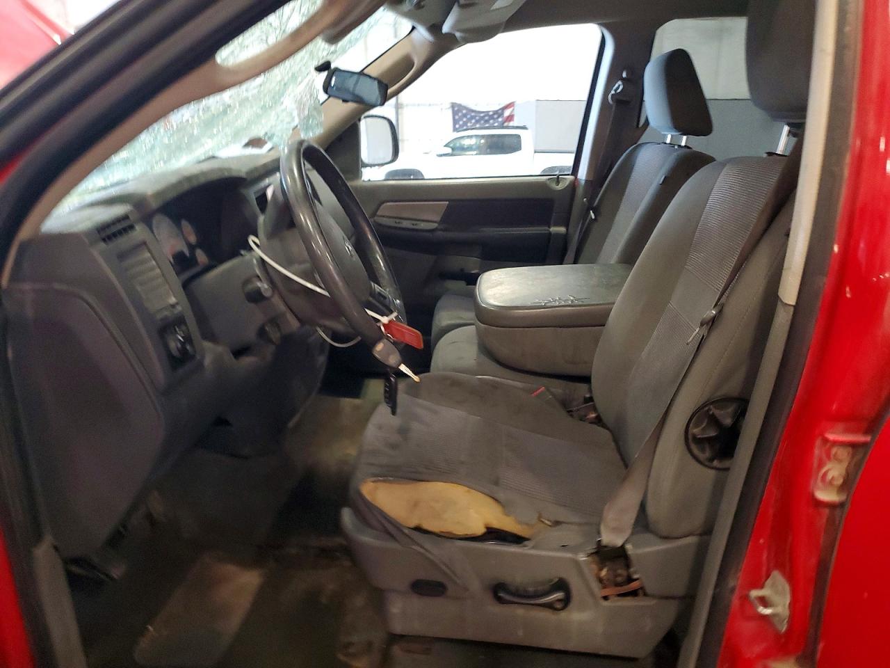 2007 Dodge Ram 1500 Red vin: 1D7HU18217J638366