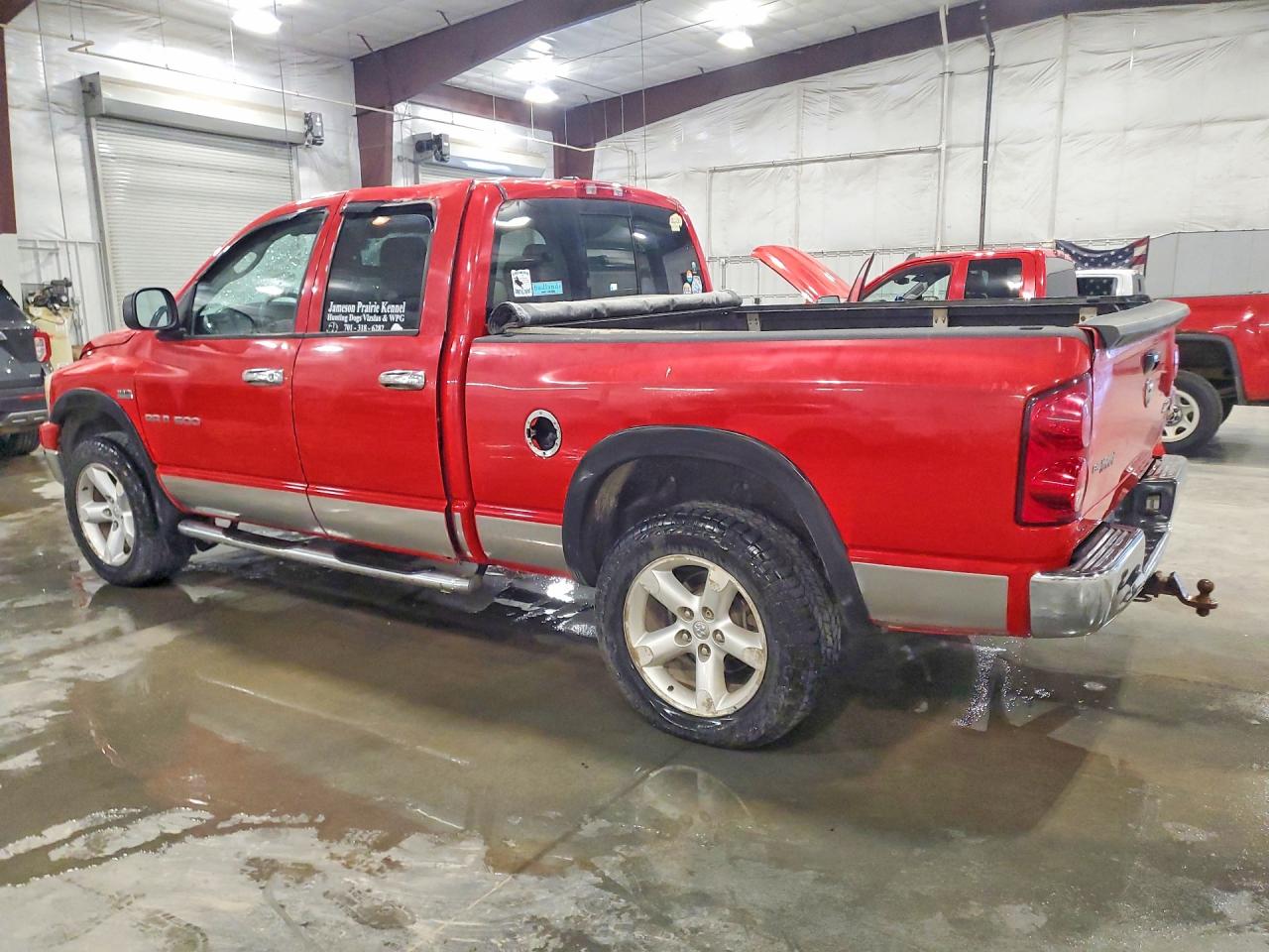 2007 Dodge Ram 1500 Red vin: 1D7HU18217J638366