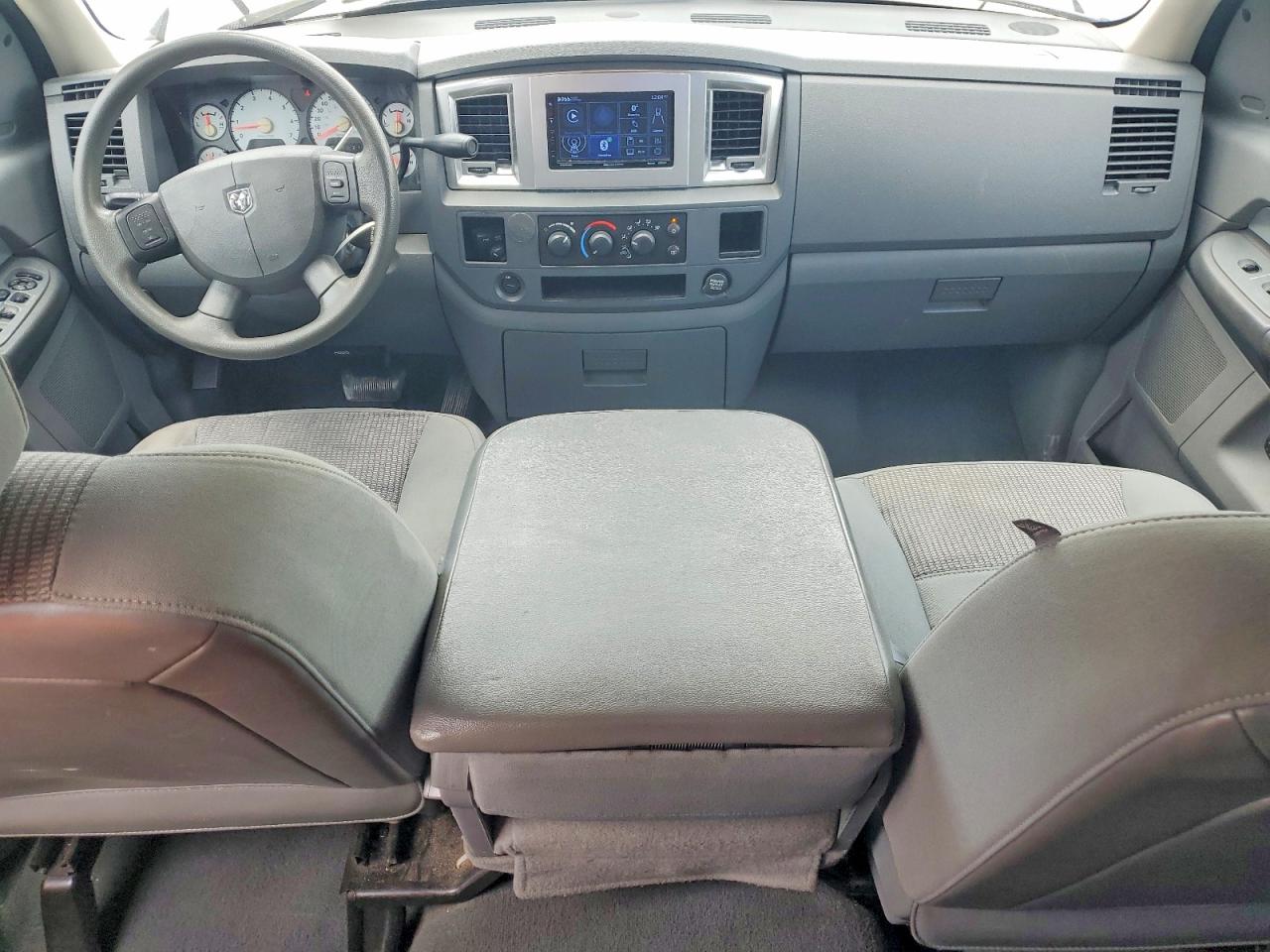 2007 Dodge Ram 1500 St Silver vin: 1D7HU18217S200182