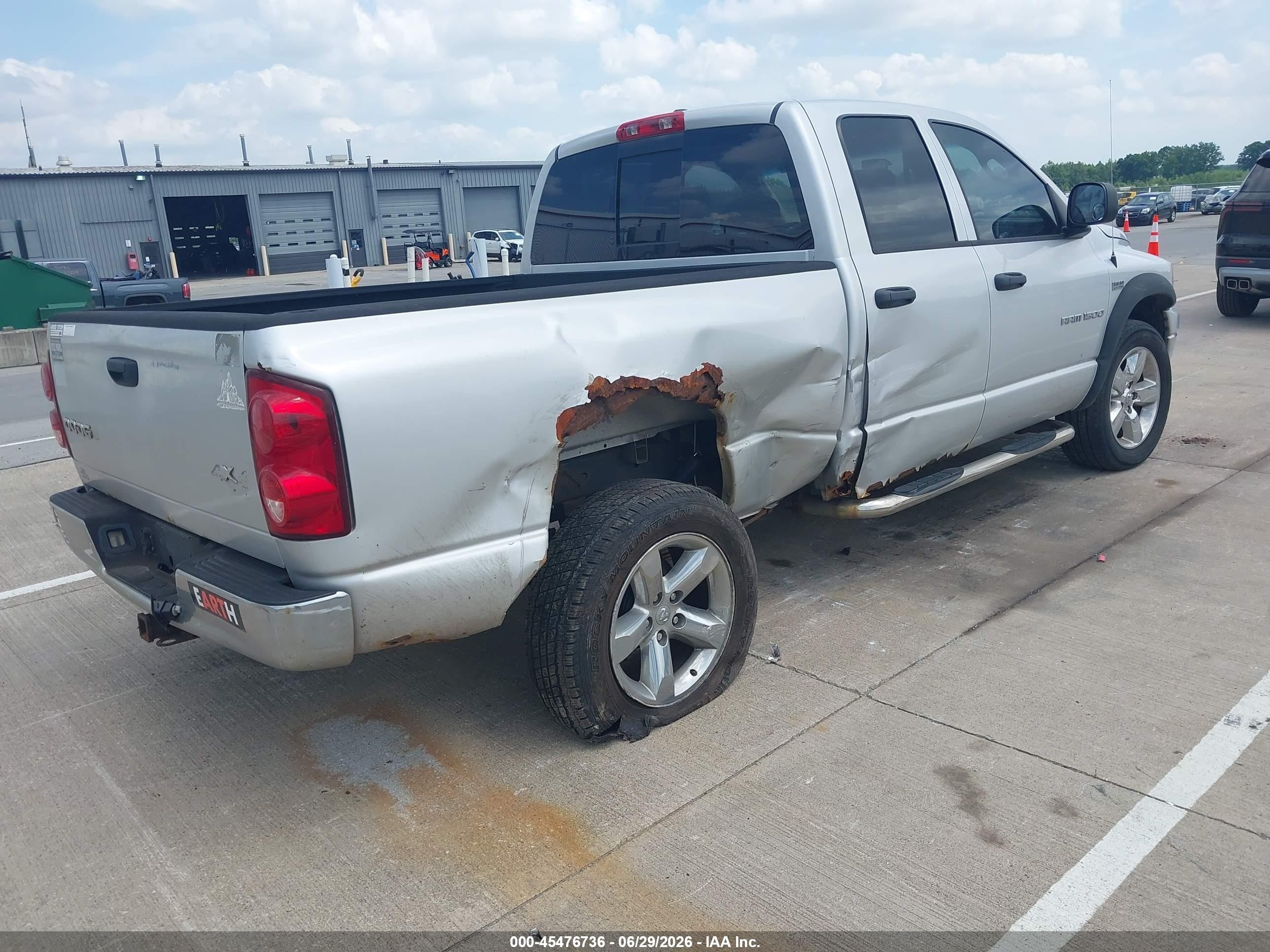 2007 Dodge Ram 1500 Slt/trx4 Off Road/sport Silver vin: 1D7HU18217S252332
