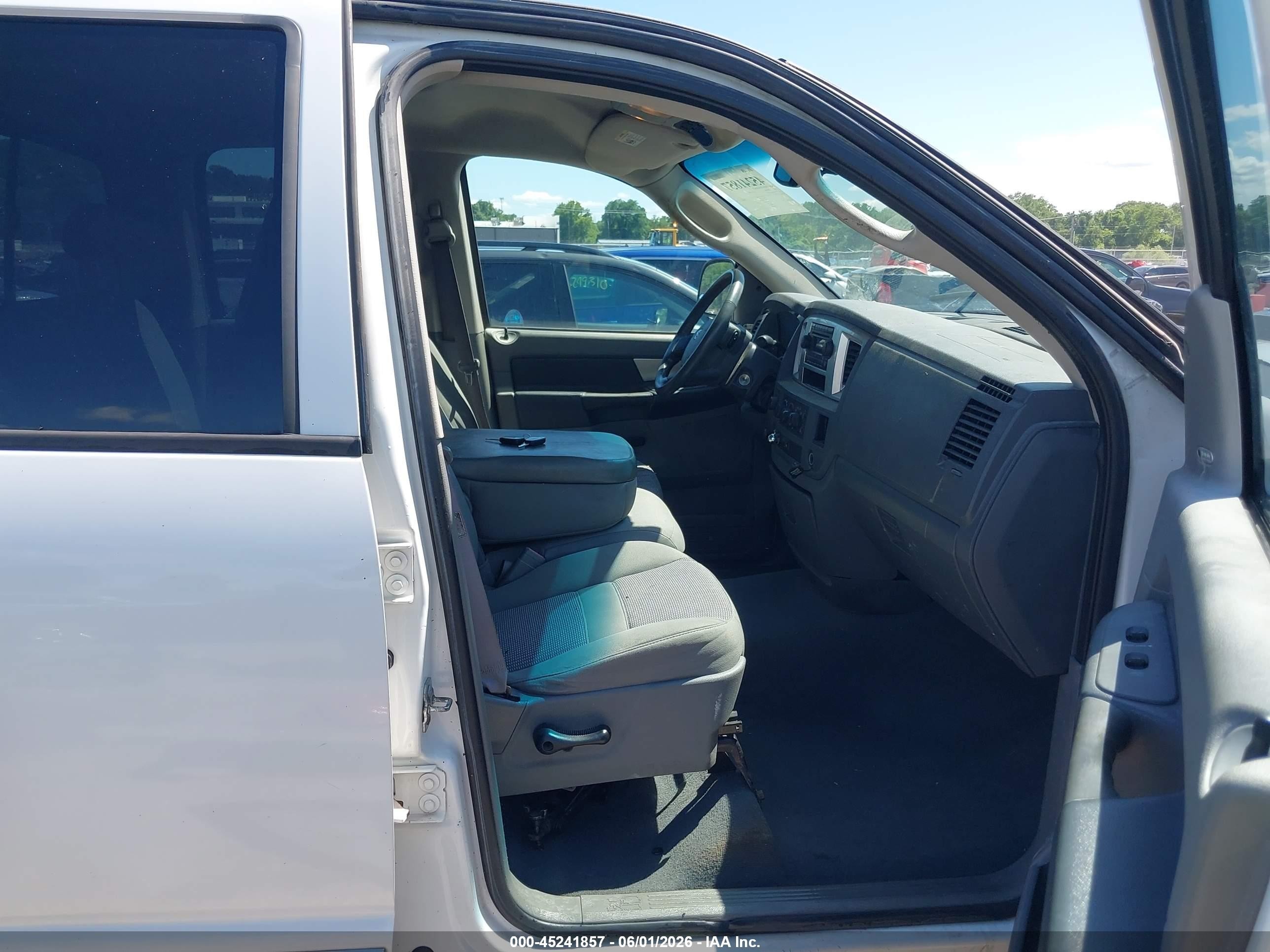 2008 Dodge Ram 1500 Slt White vin: 1D7HU18218J214140