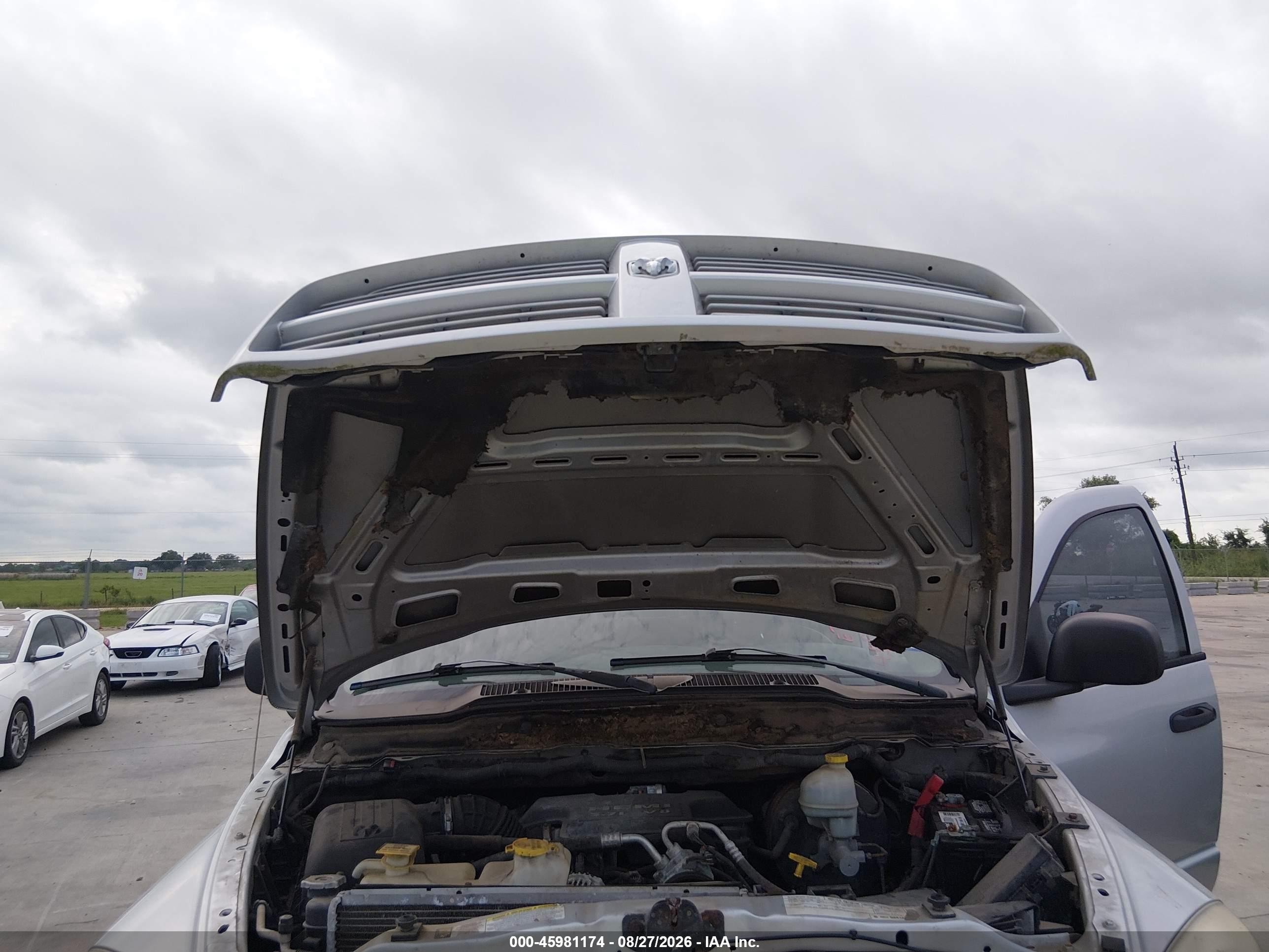 2008 Dodge Ram 1500 Slt Серебряный vin: 1D7HU18218S553751