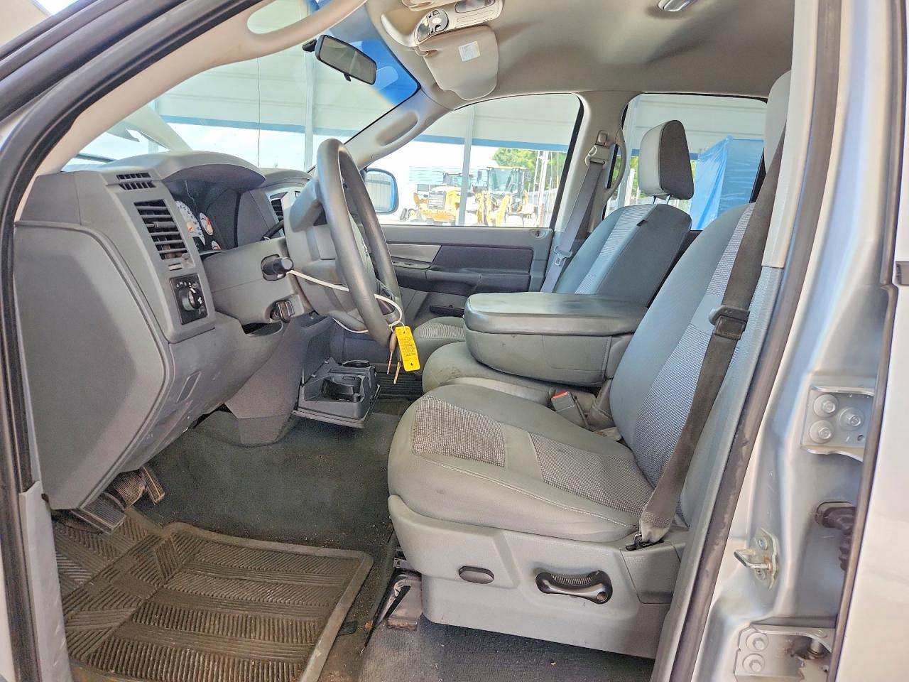 2007 Dodge Ram 1500 St Silver vin: 1D7HU18237S207120