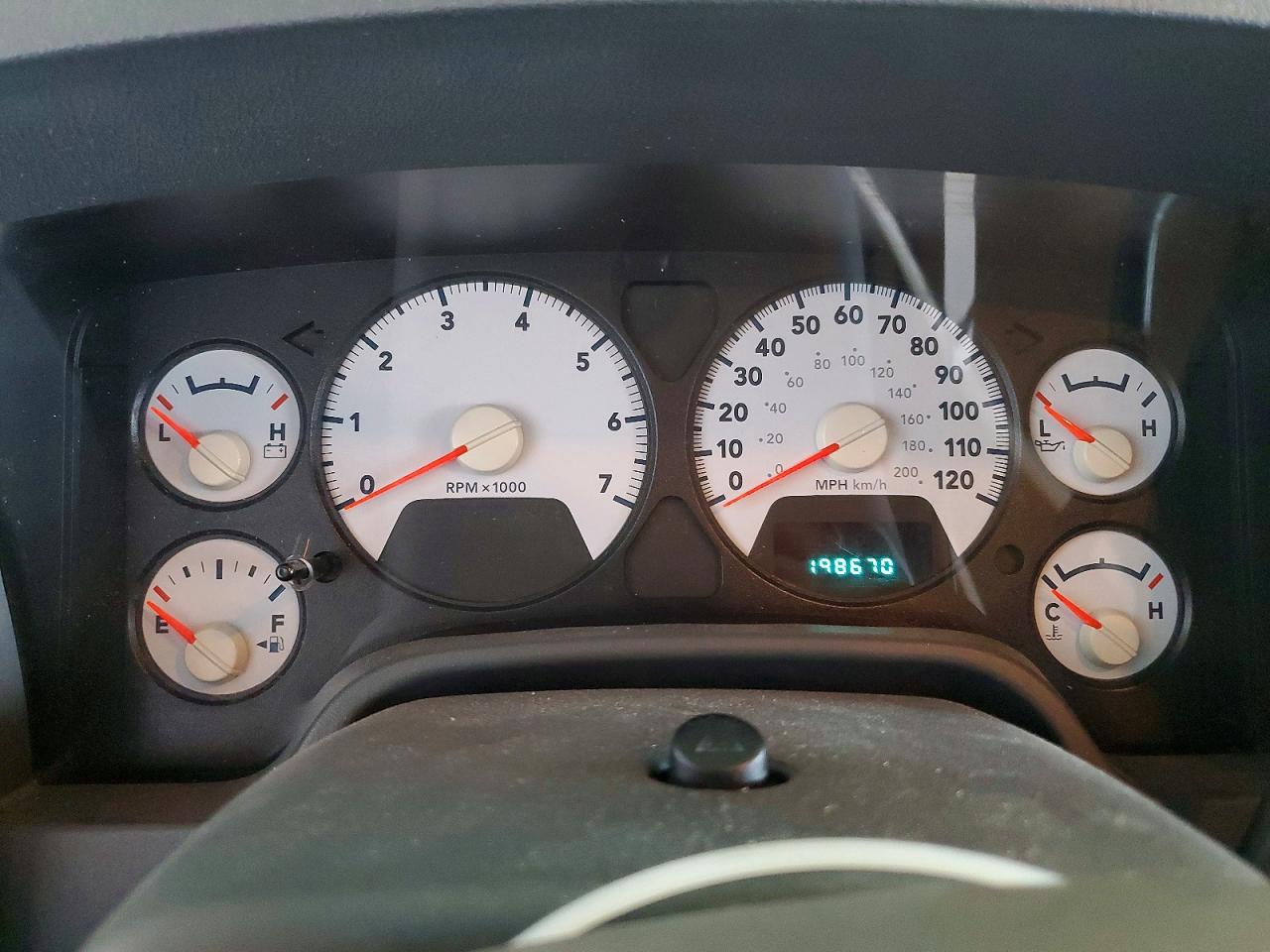 2008 Dodge Ram 1500 St Белый vin: 1D7HU18238J138274
