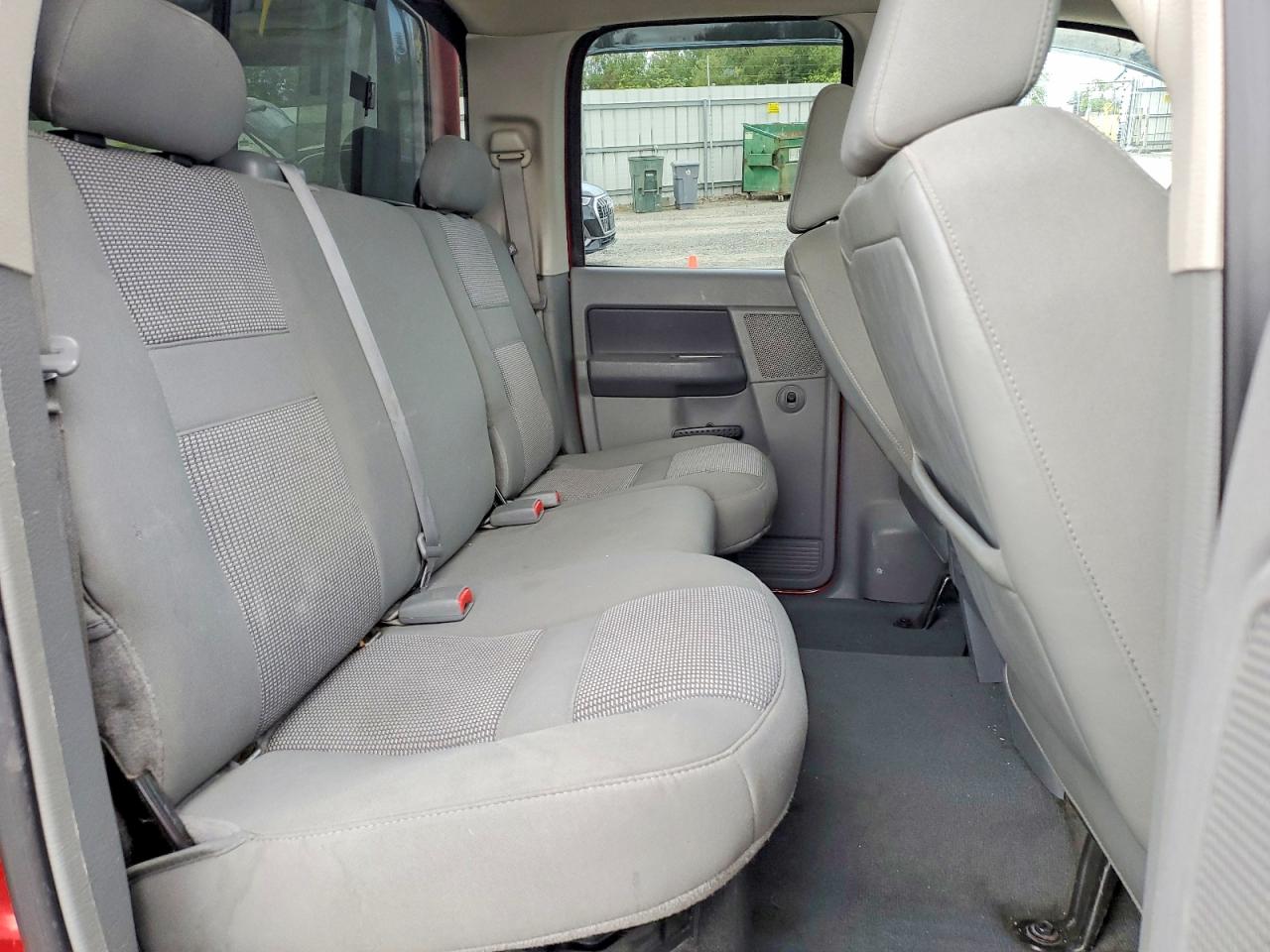 2008 Dodge Ram 1500 St Red vin: 1D7HU18238S631186