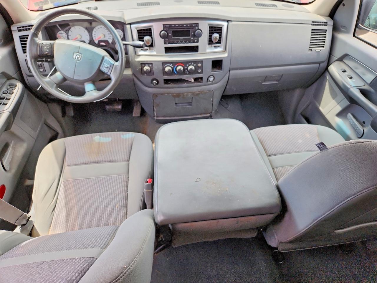 2007 Dodge Ram 1500 St Red vin: 1D7HU18247J571939