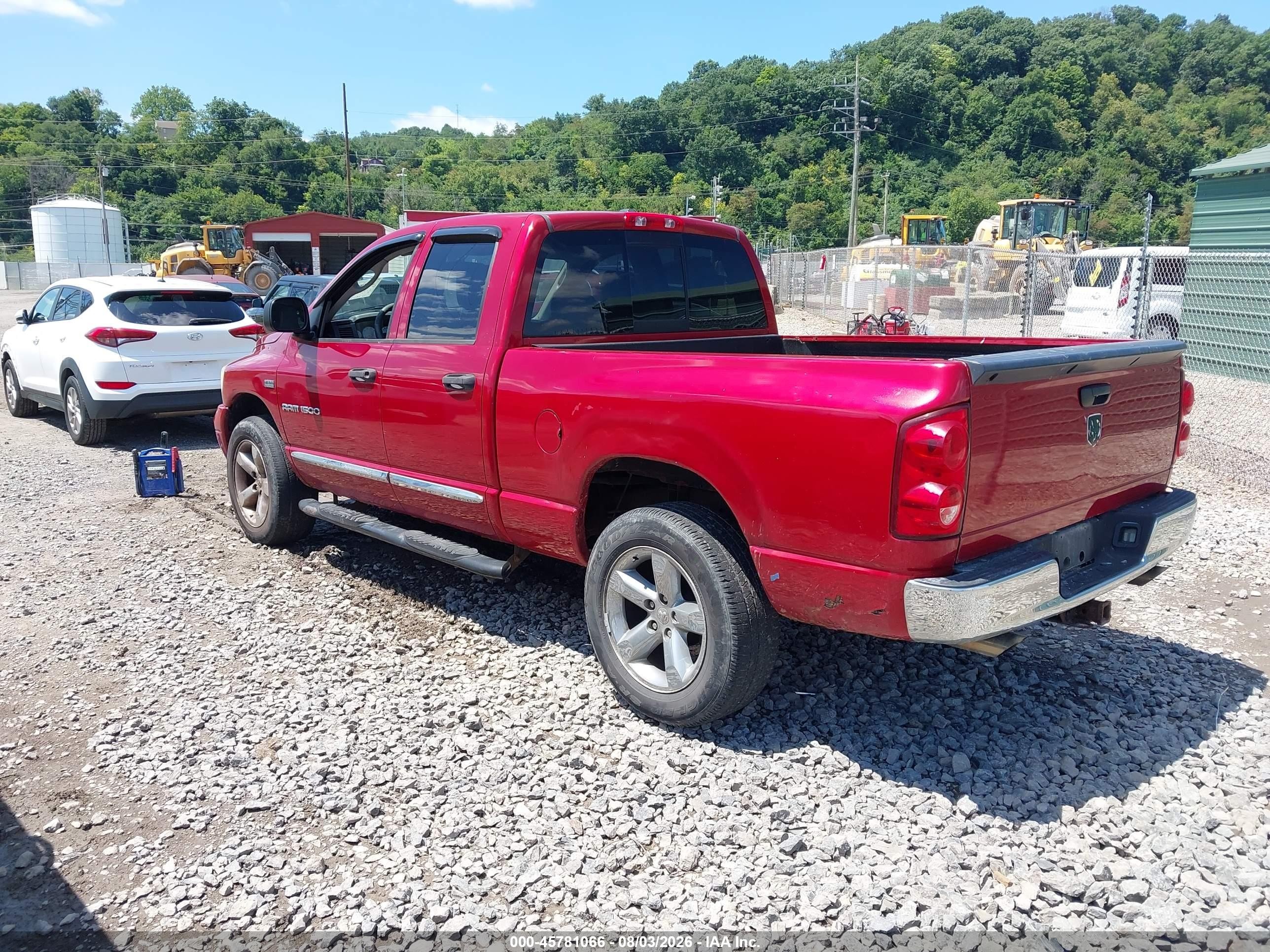 2007 Dodge Ram 1500 Laramie Red vin: 1D7HU18247S187458