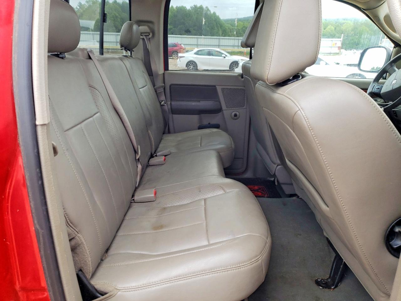 2007 Dodge Ram 1500 St Red vin: 1D7HU18247S274423