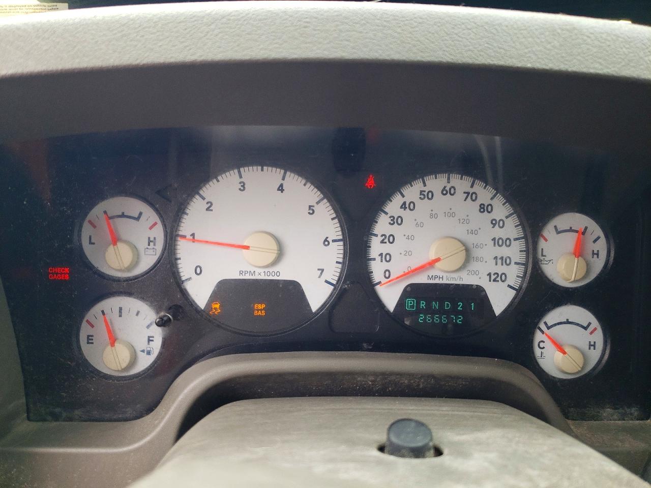 2007 Dodge Ram 1500 St Red vin: 1D7HU18247S274423