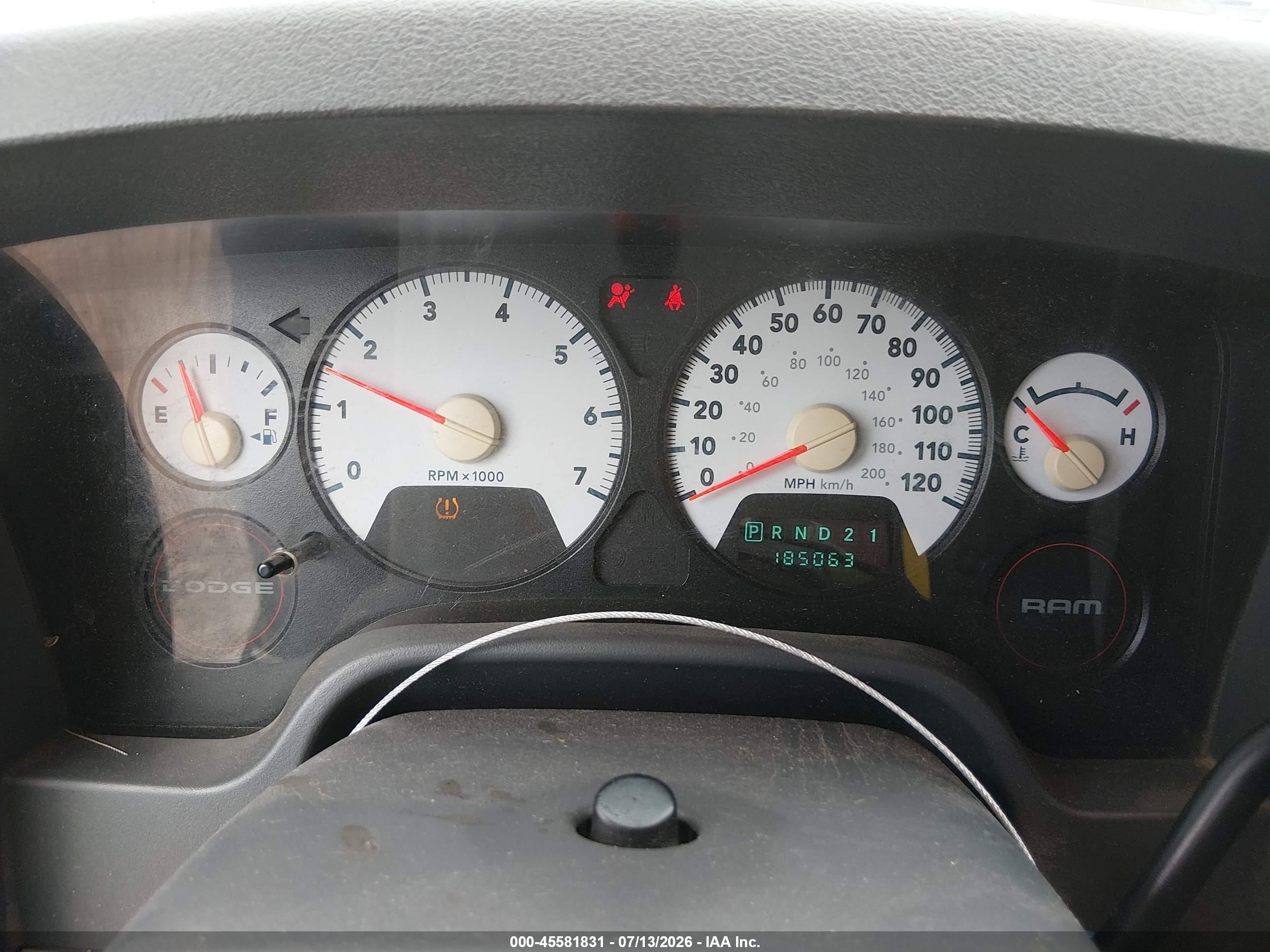 2008 Dodge Ram 1500 St/sxt Белый vin: 1D7HU18248J117451