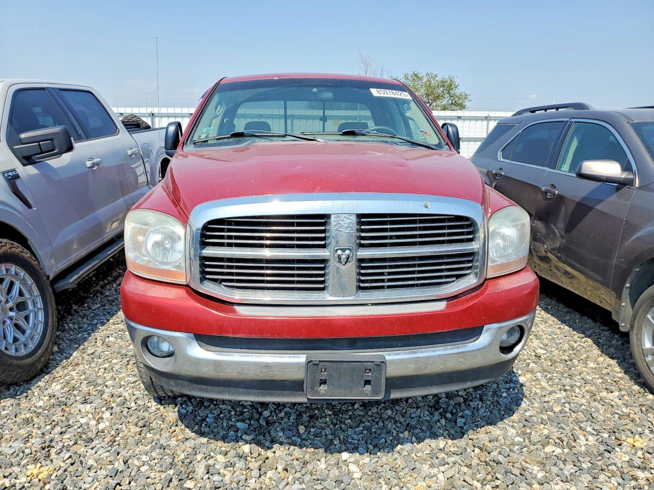 2006 Dodge Ram 1500 St Red vin: 1D7HU18256S581355