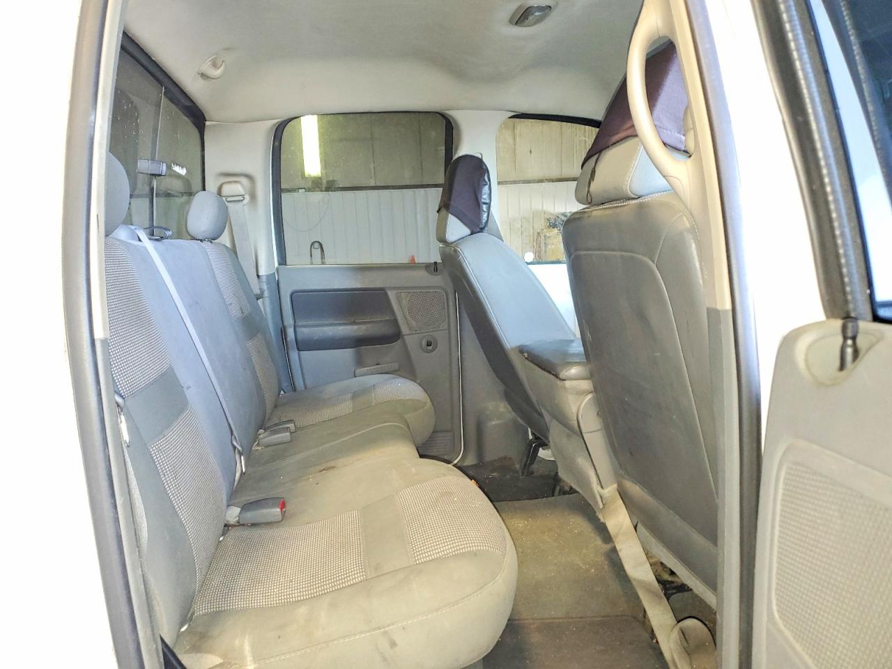 2007 Dodge Ram 1500 St White vin: 1D7HU18257S122439