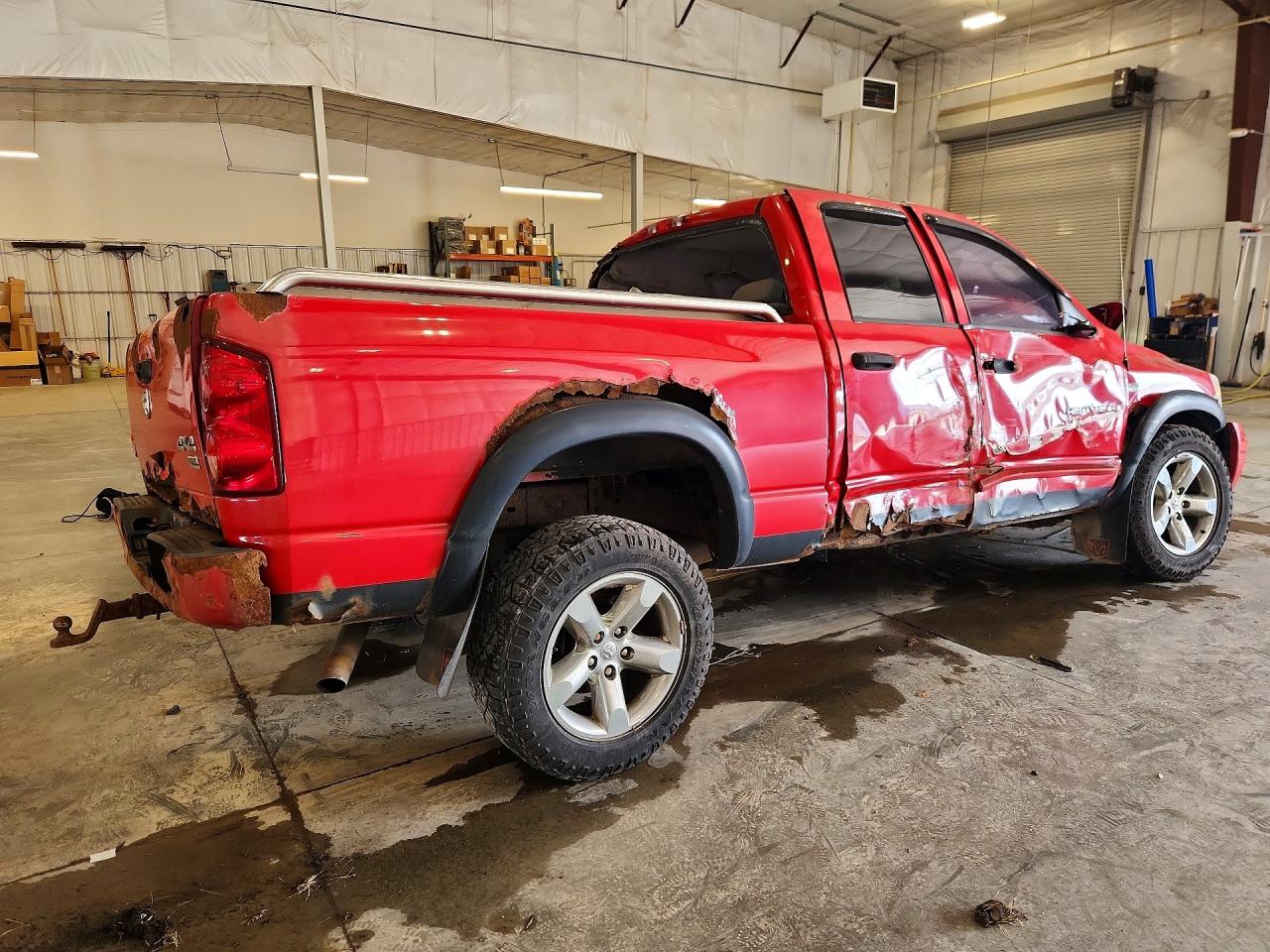 2007 Dodge Ram 1500 St Quad Cab Red vin: 1D7HU18257S133389