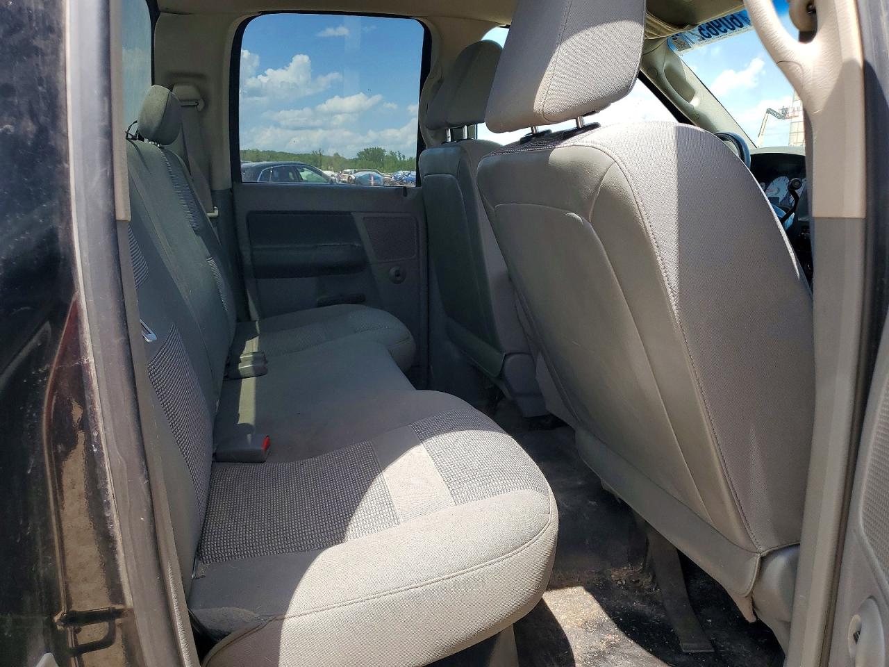 2007 Dodge Ram 1500 Gray vin: 1D7HU18267J643028